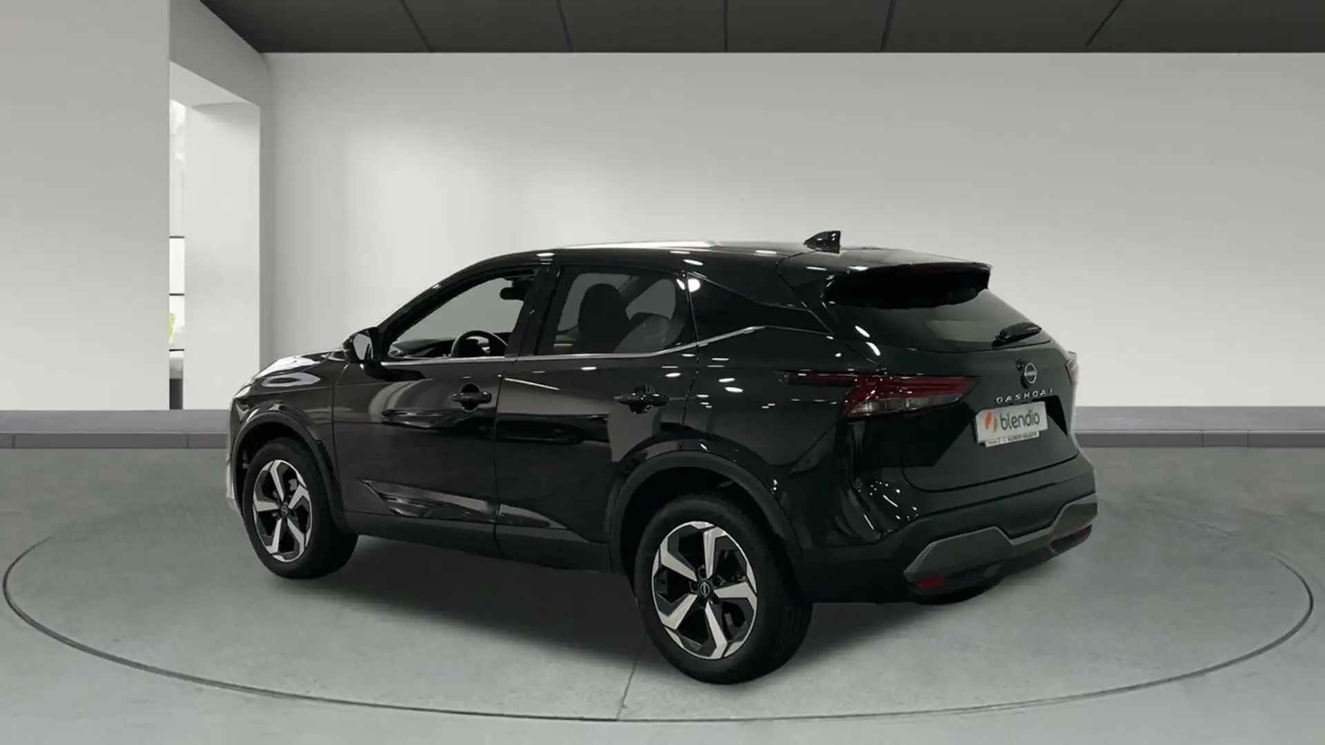 Nissan Qashqai 1.3 DIG-T mHEV 12V N-Connecta 4x2 103kW Schwarz - 2