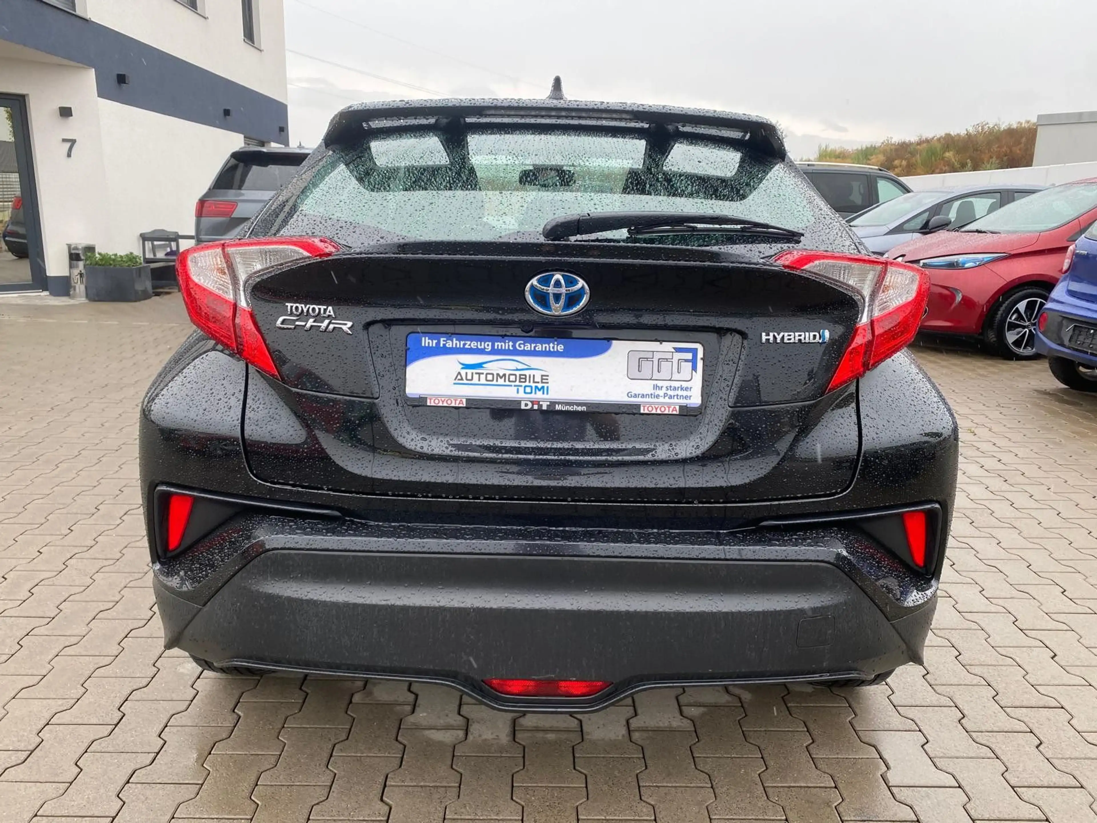 Toyota C-HR Hybrid Flow/NAVI/R-KAM — photo 10