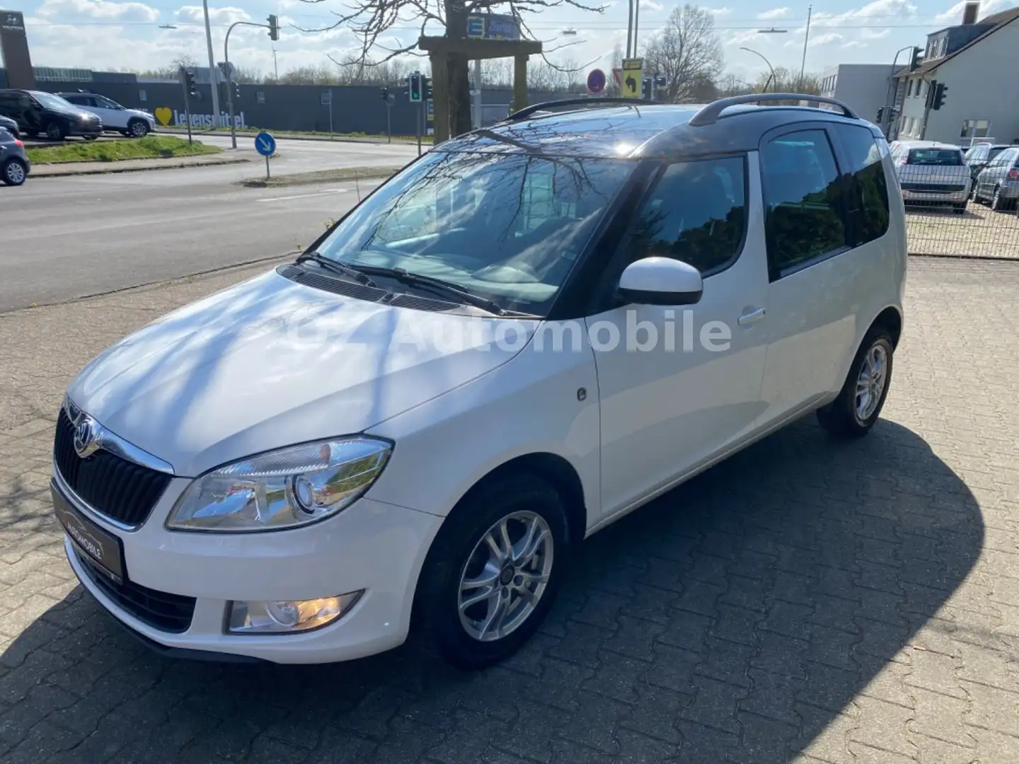 Skoda Roomster Fresh 1.2 Tsi Klima//Tempomat//63Kw Weiß - 2