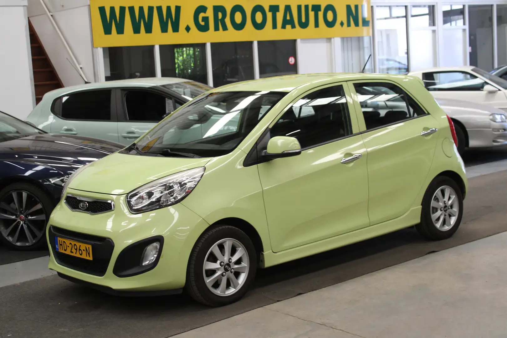 Kia Picanto 1.2 CVVT ISG Plus Pack Airco, Isofix, Stuurbekrach Green - 1