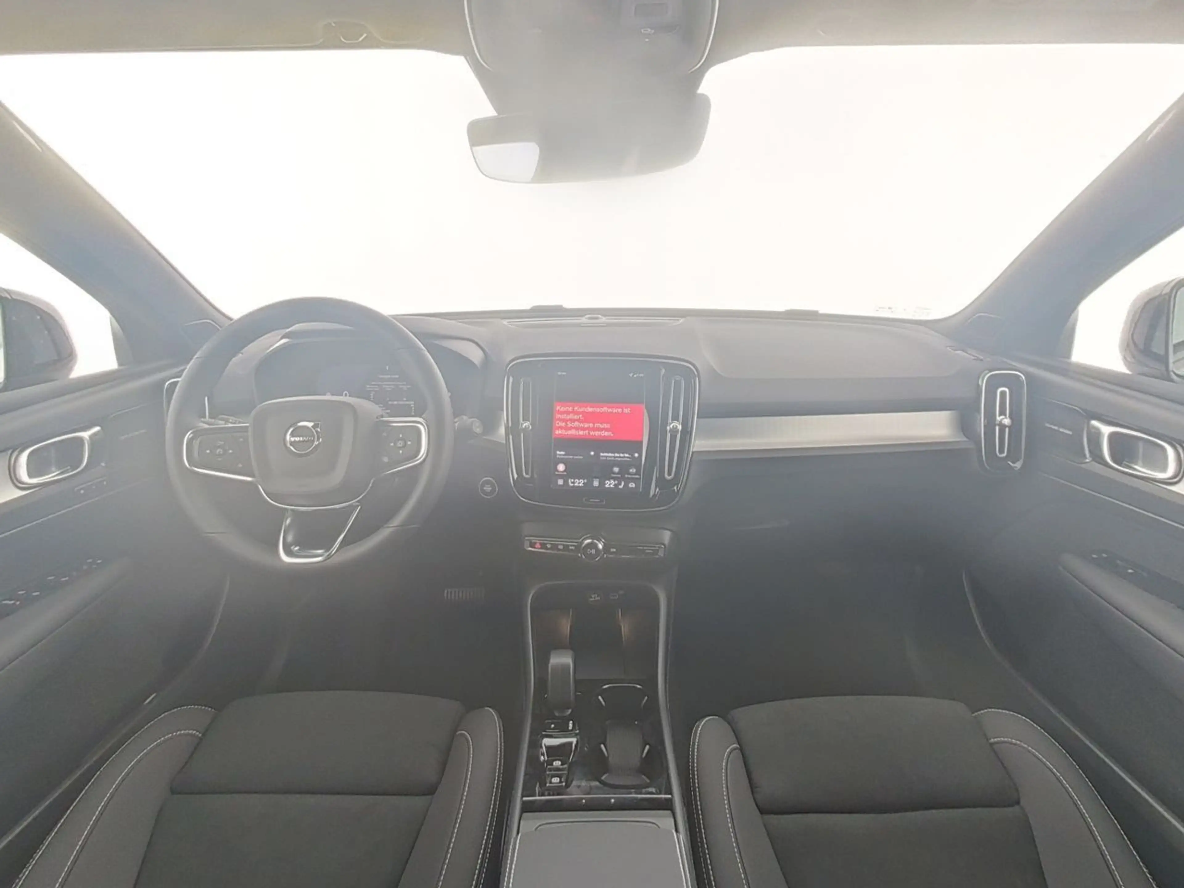 Volvo XC40 B3 Plus Black Edition !!360°+ALARM.+FSH+LED — photo 6