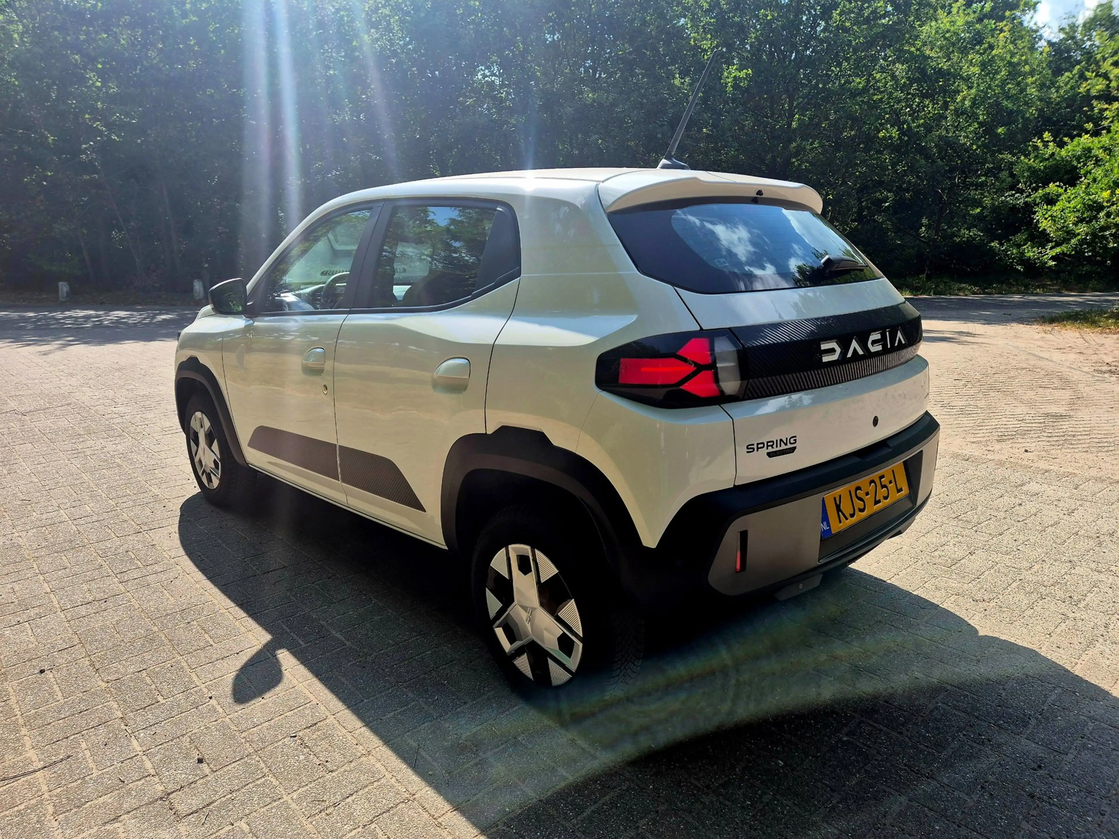 Dacia Spring Expression 45 26.8 kWh — photo 4