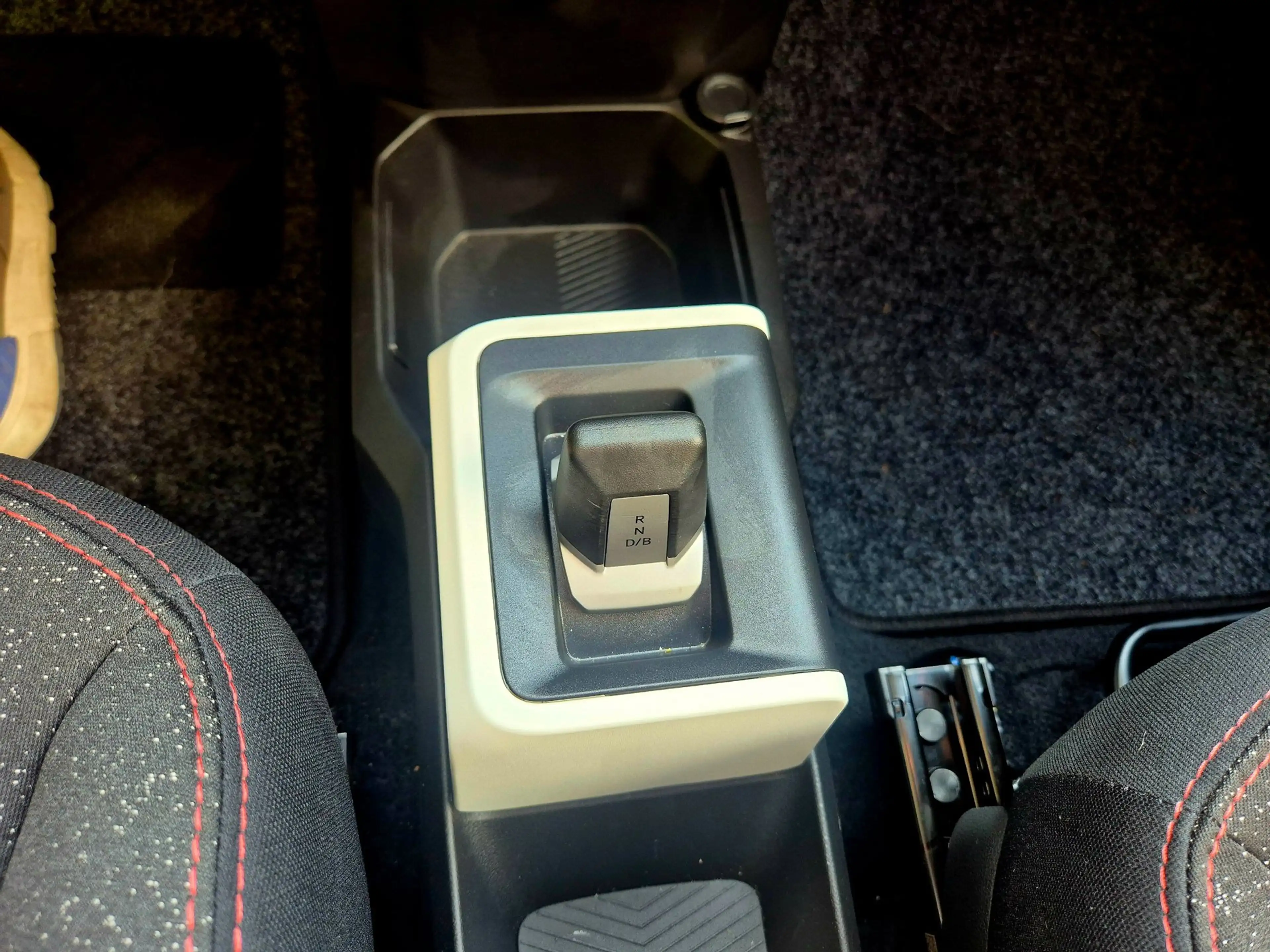 Dacia Spring Expression 45 26.8 kWh — photo 11