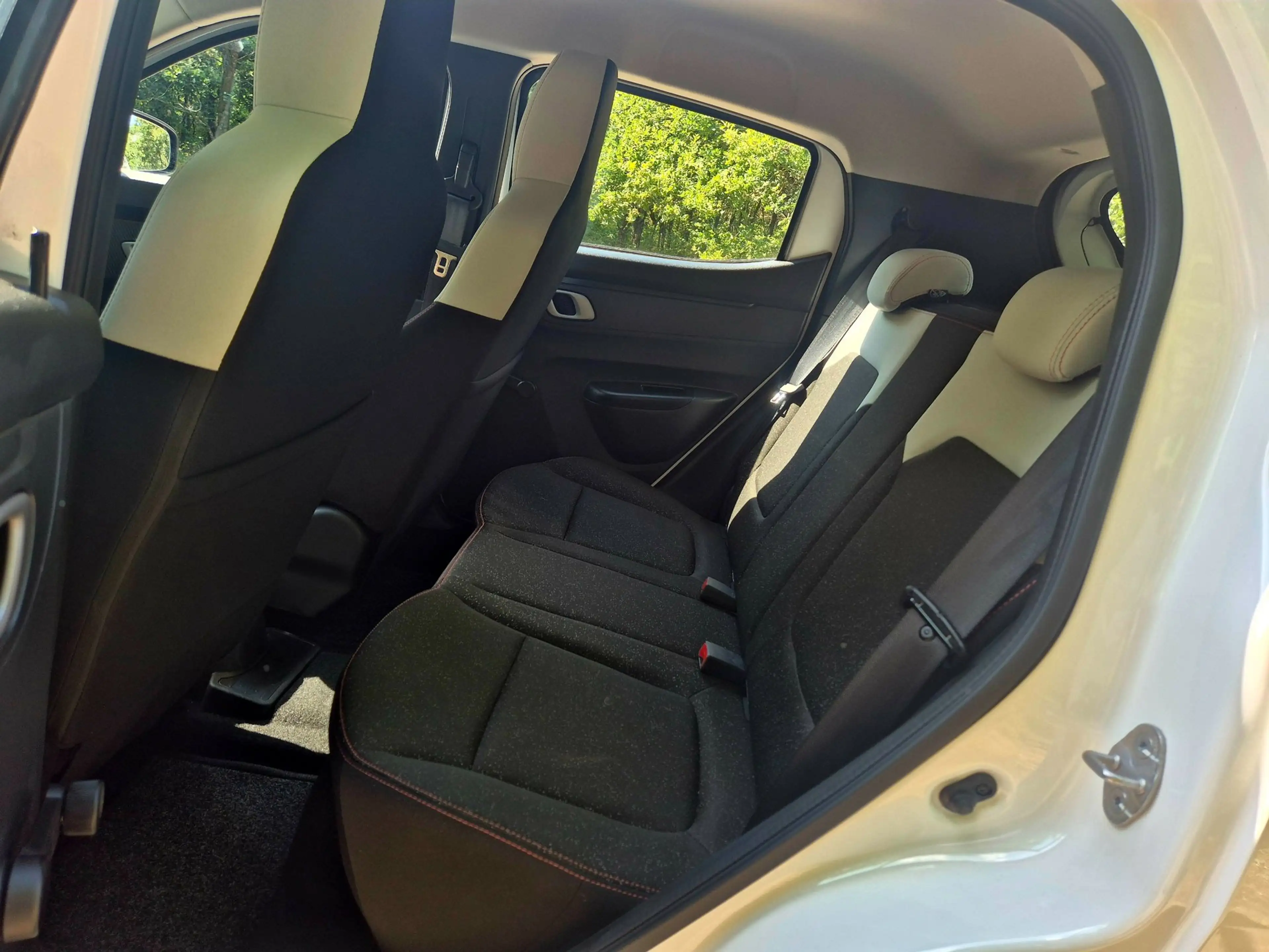 Dacia Spring Expression 45 26.8 kWh — photo 6