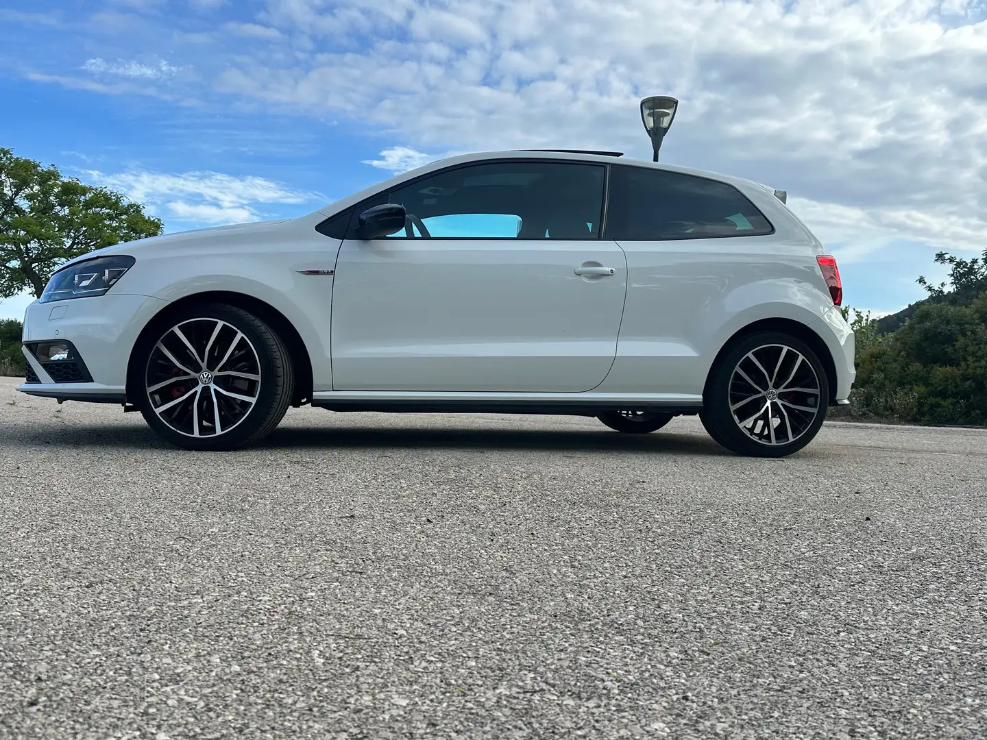 Volkswagen Polo GTI 1.8 TSI BMT DSG - 2