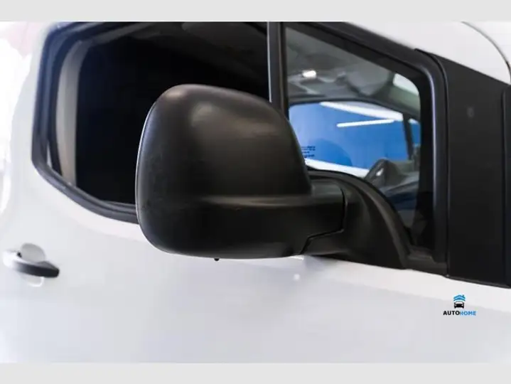 Peugeot Partner 2021, foto 24