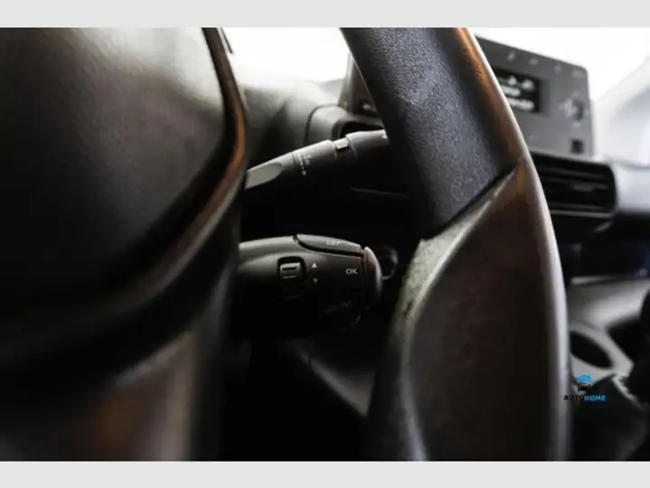 Peugeot Partner 2021, foto 15