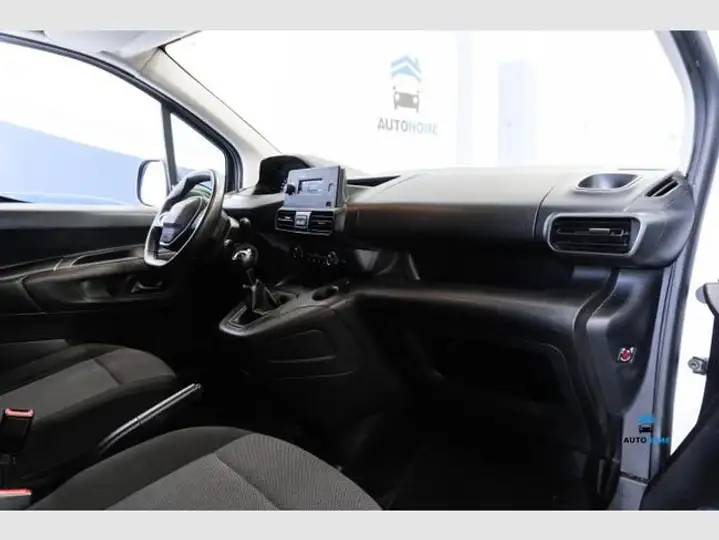 Peugeot Partner 2021, foto 9