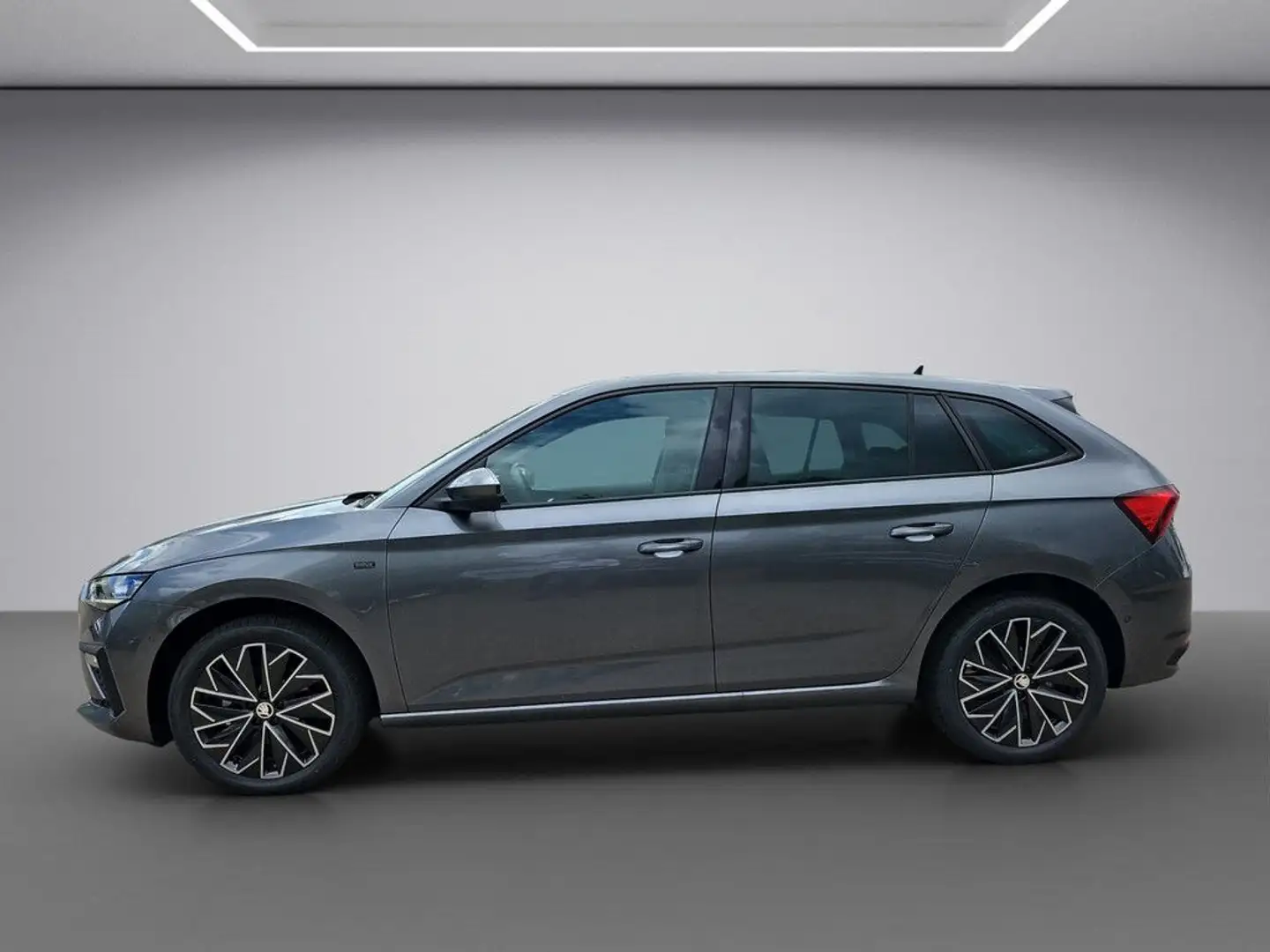 Skoda Scala 1.5TSI DSG Drive Grau - 2