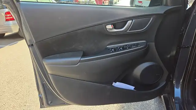 Hyundai Kona view 7
