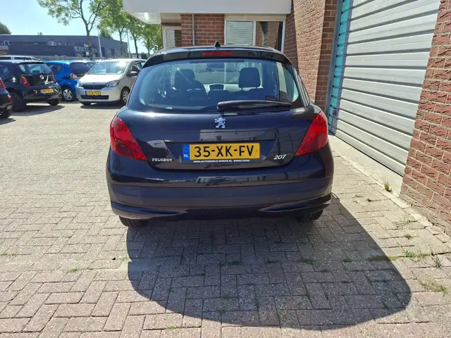 Peugeot 207 view 13