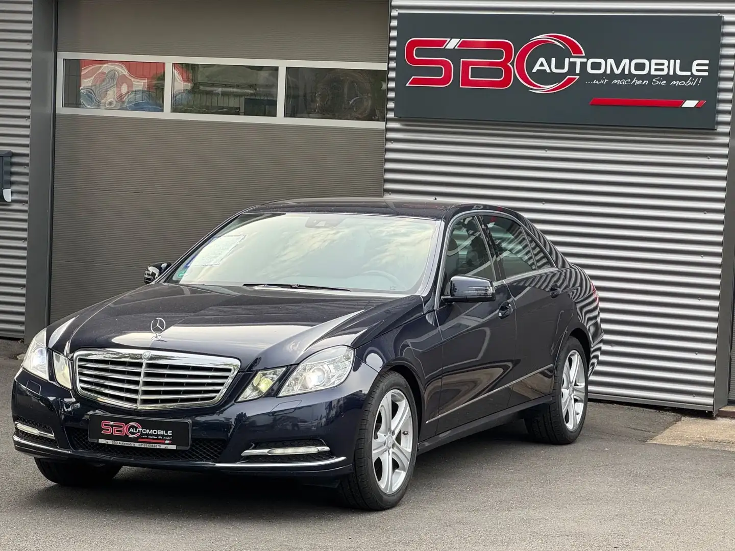 Mercedes-Benz E 250 CDI BlueEfficiency Blau - 2