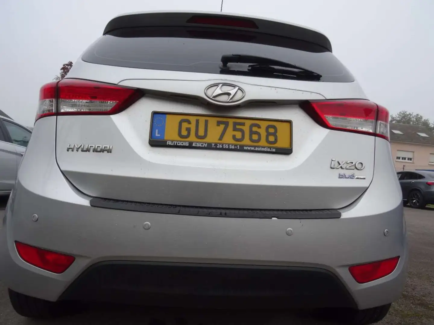 Hyundai iX20 1.4 CRDI 90CV Gris - 2