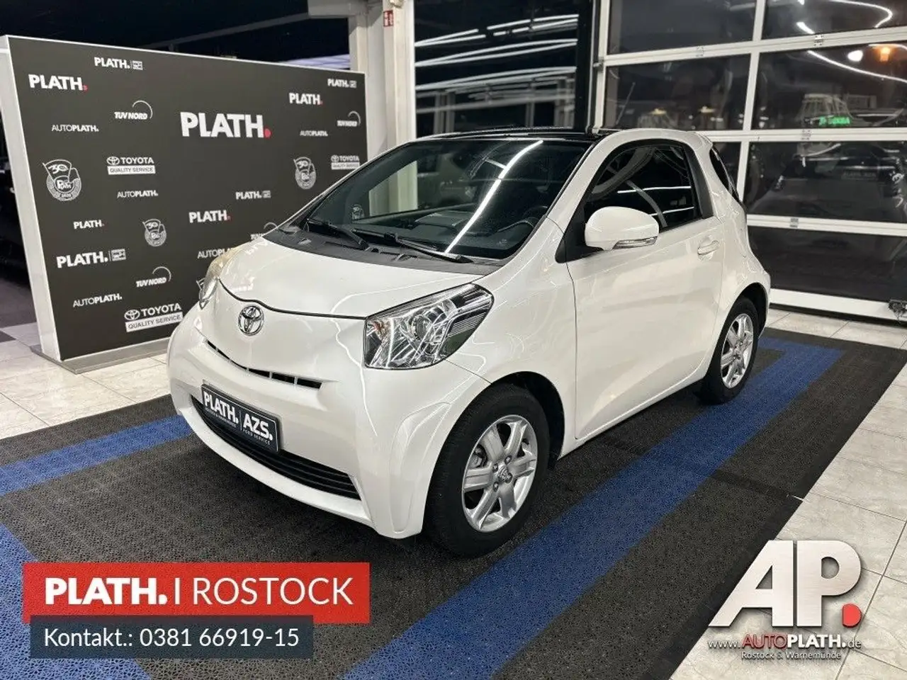 Toyota iQ