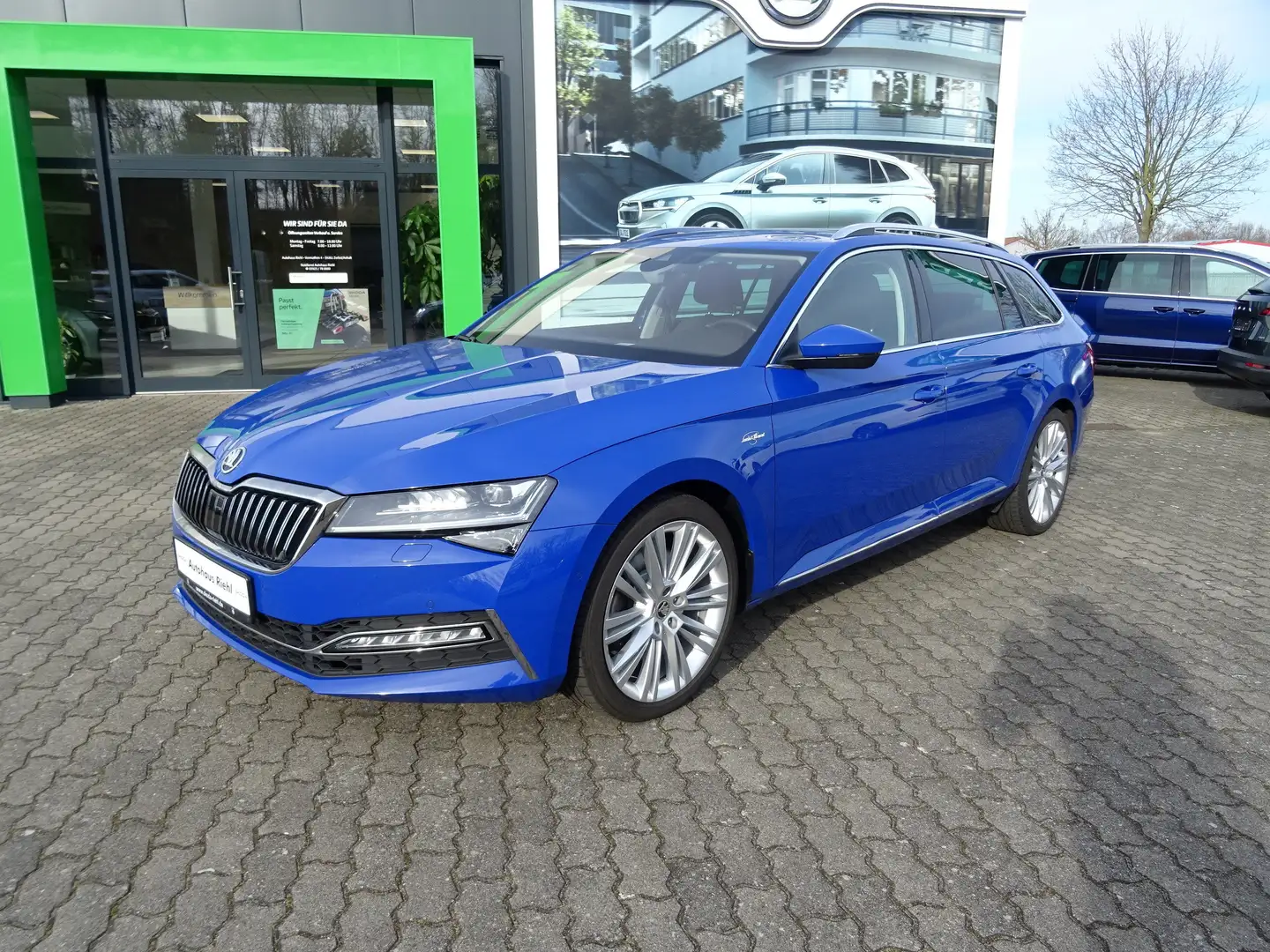 Skoda Superb L & K *Standheizung*belüftete Vordersitze*ACC* Blau - 2