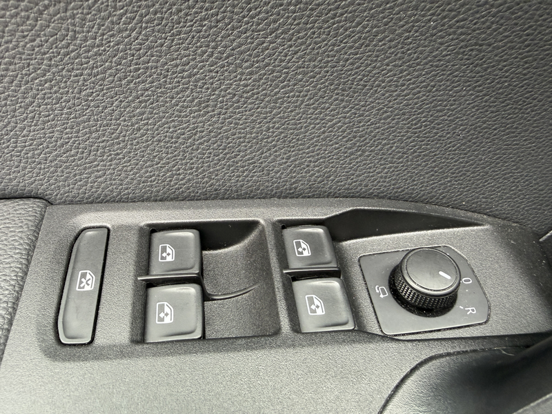 SEAT Ibiza 1.0 EcoTSI FR Business Intense Carplay/18inch. — photo 31