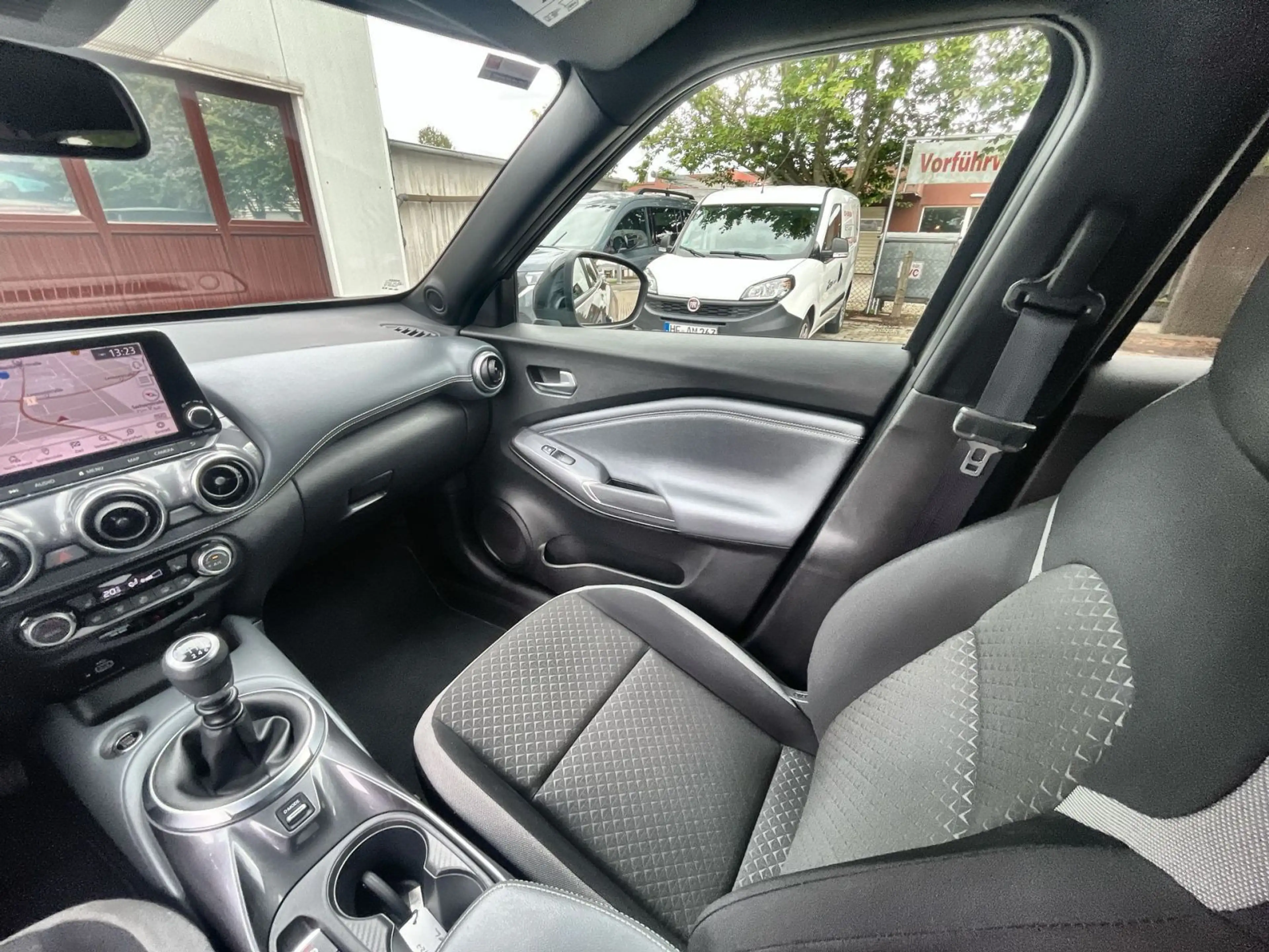 Nissan Juke 1.0 DIG-T N-Connecta*Navi*SHZ*Kamera — photo 11