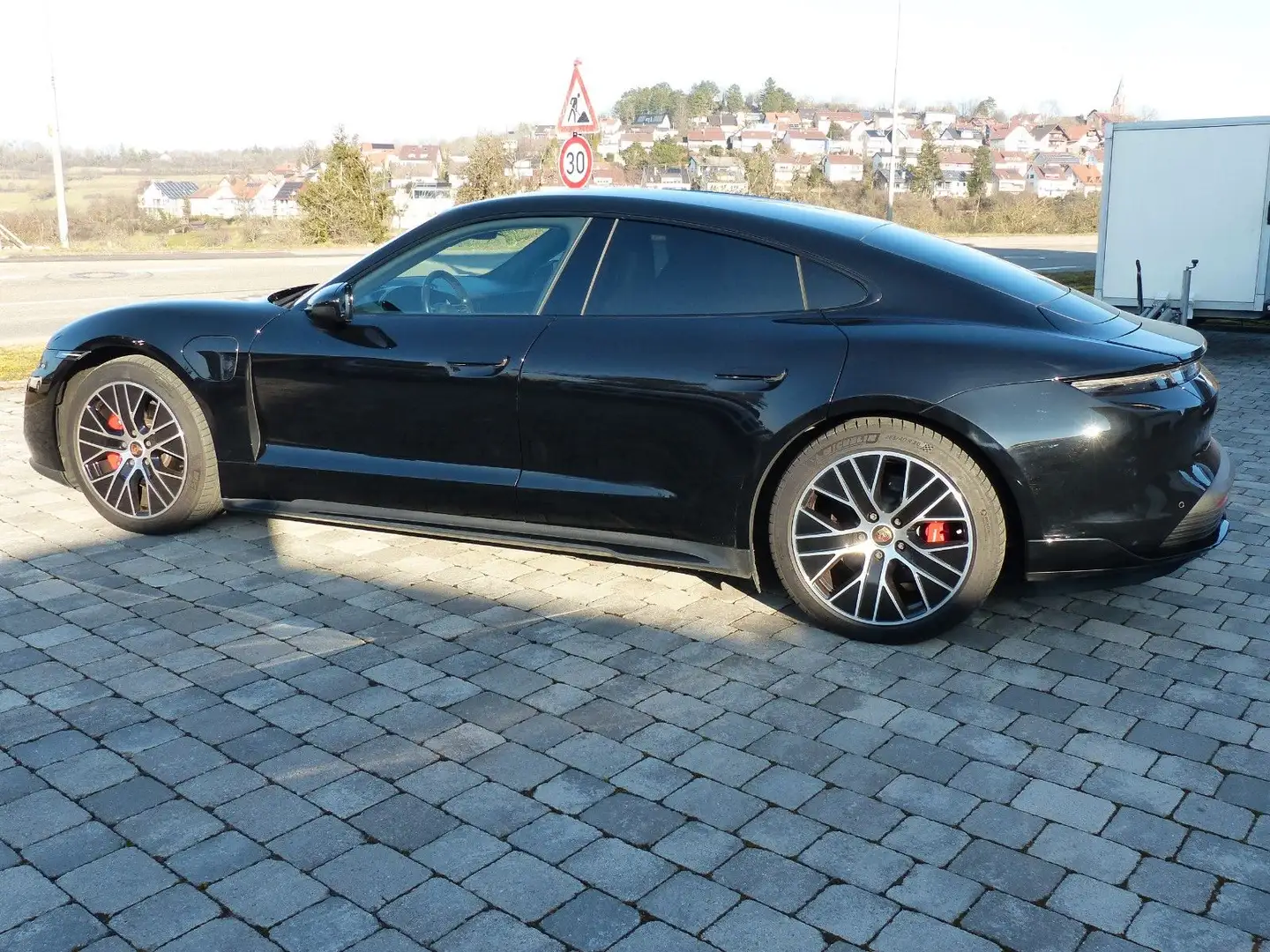 Porsche Taycan 4 S Ionisator Beif.Display Approved Schwarz - 1