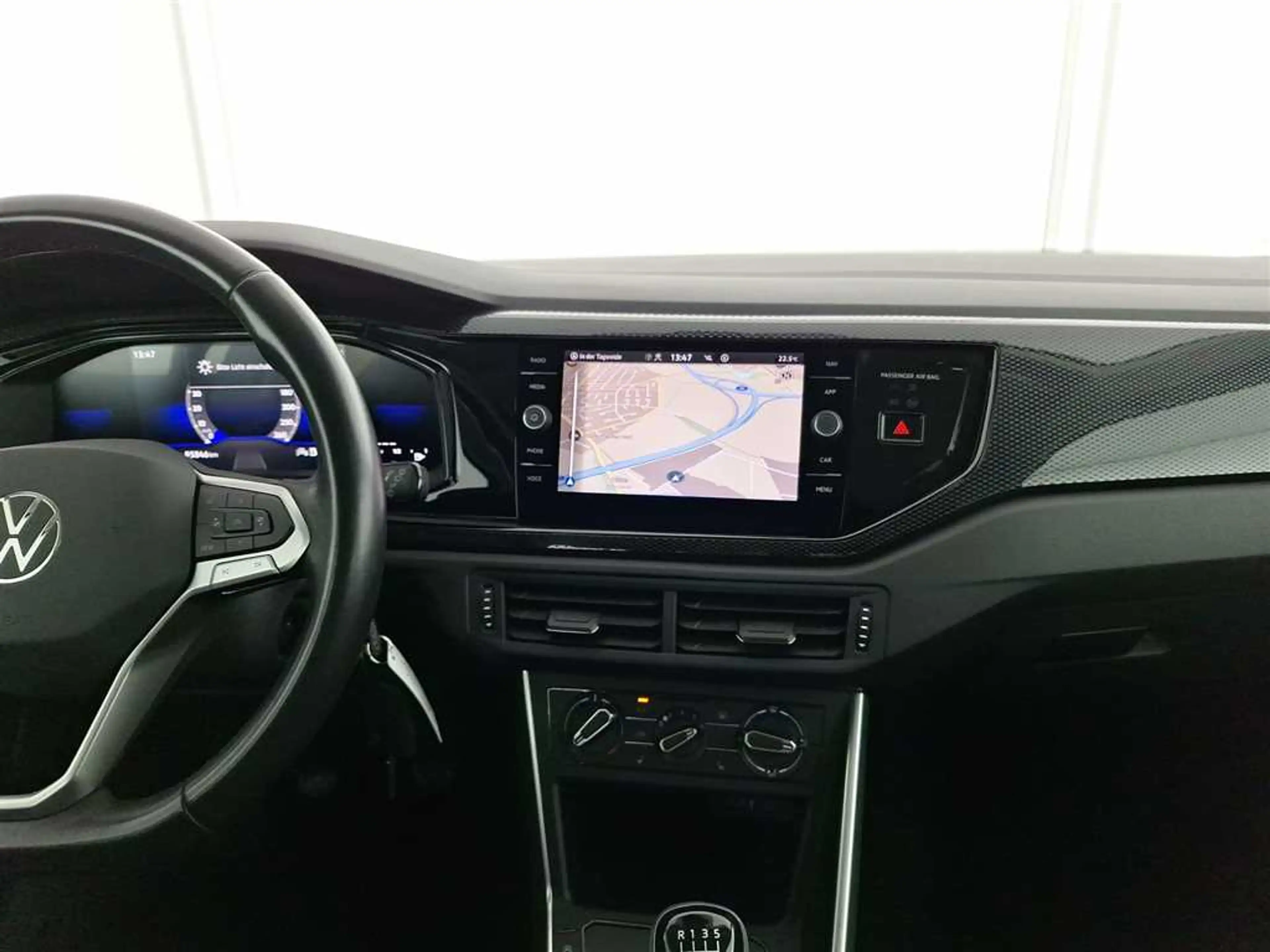 Volkswagen Polo Life 1.0 TSI — photo 13