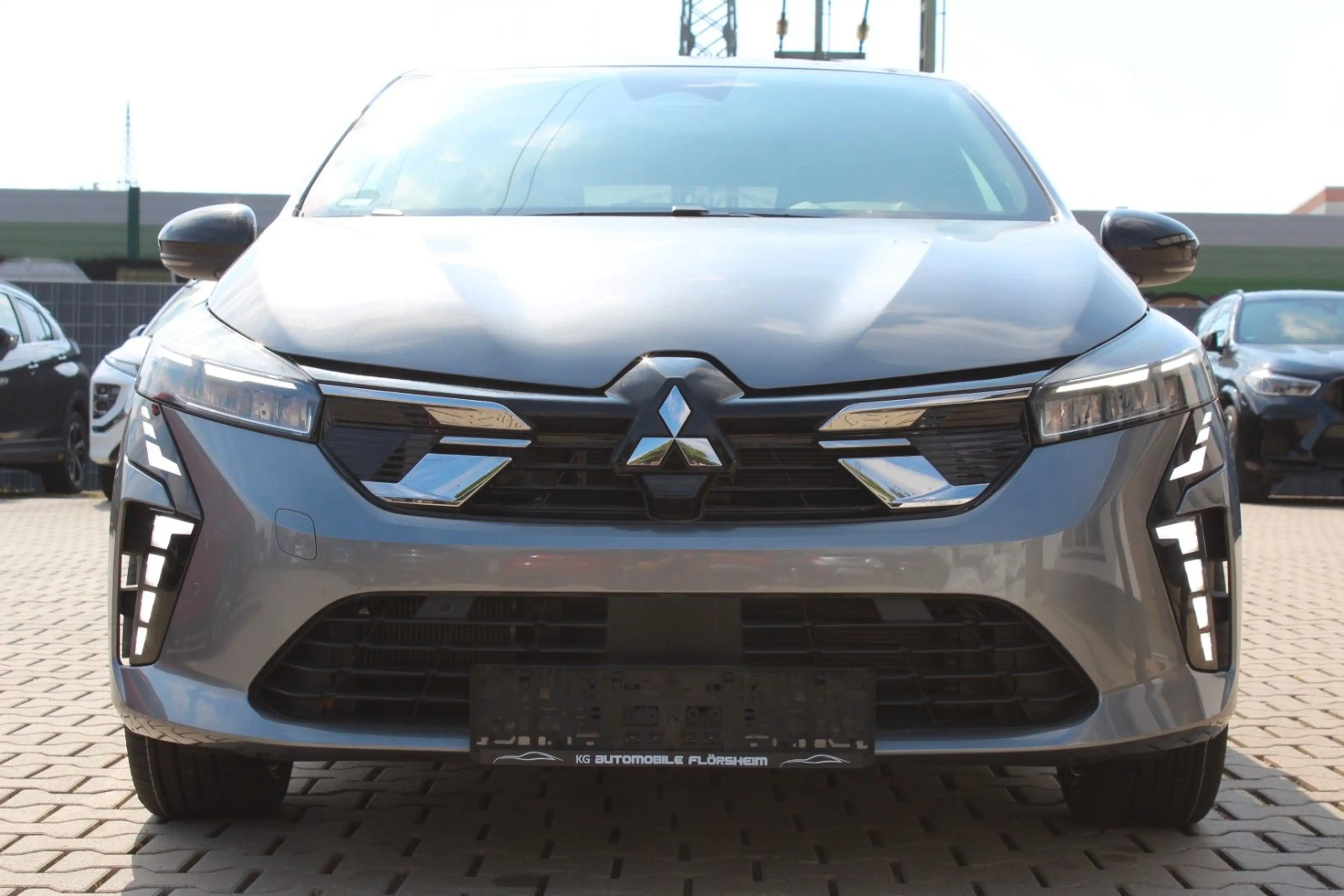 Mitsubishi Colt 1.6 Select Hybrid Aut. Navi Sitzhzg ACC LED — photo 3