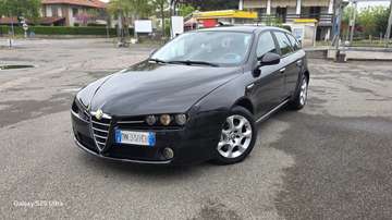 SW 1.9 jtdm 16v Distinctive 150cv
