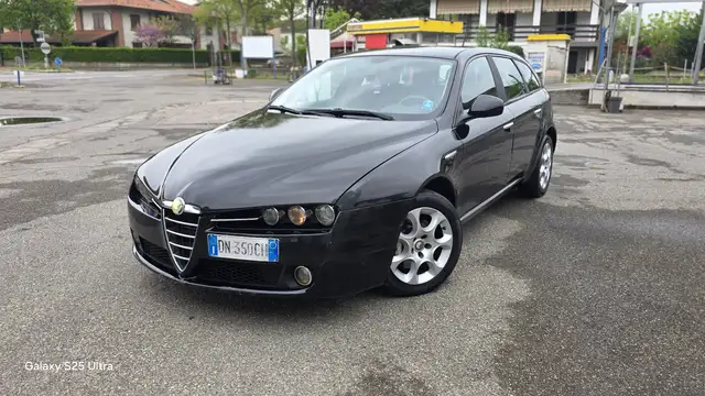 Alfa Romeo 159