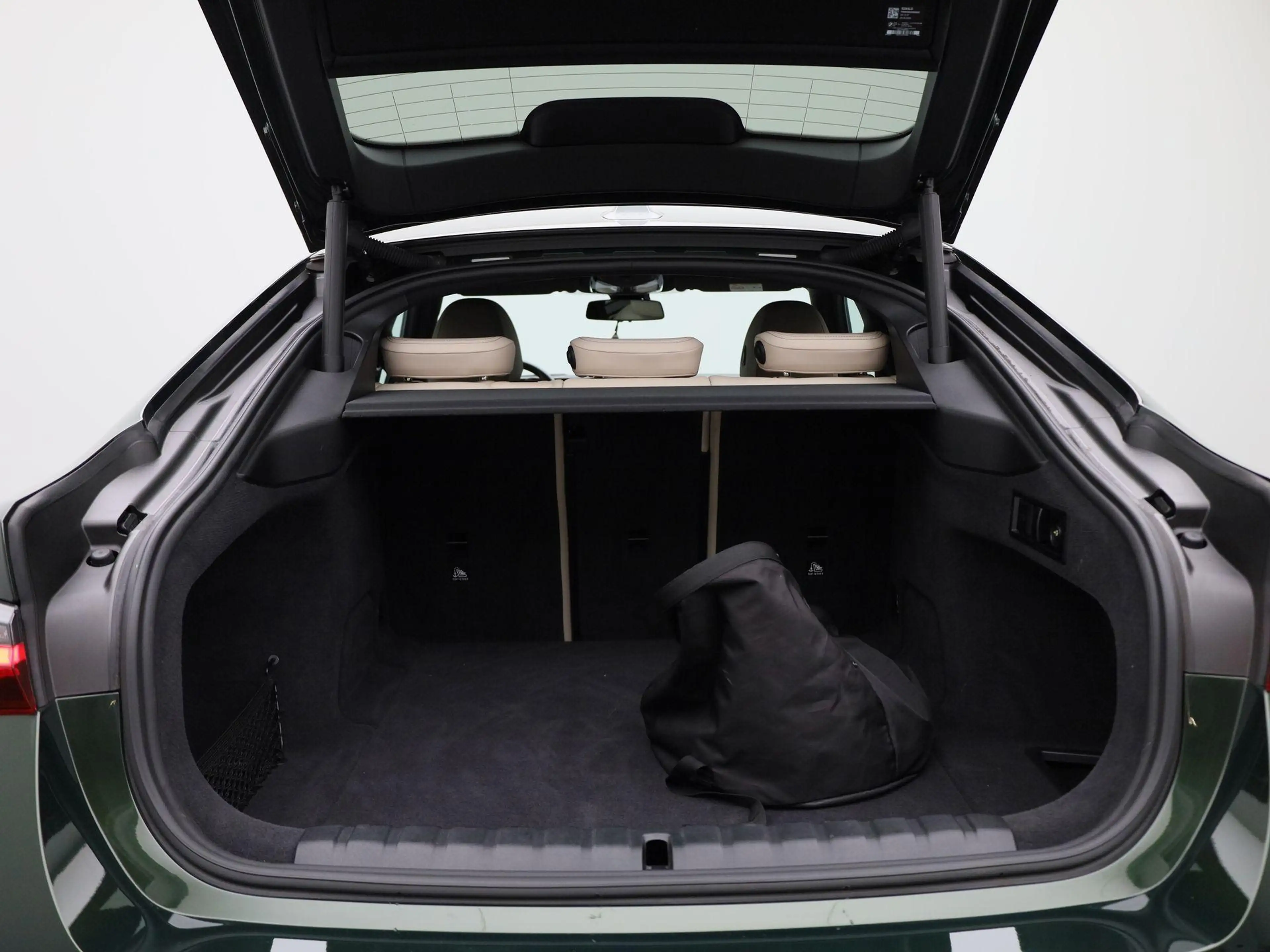BMW i4 eDrive40 High Executive 84 kWh — photo 14