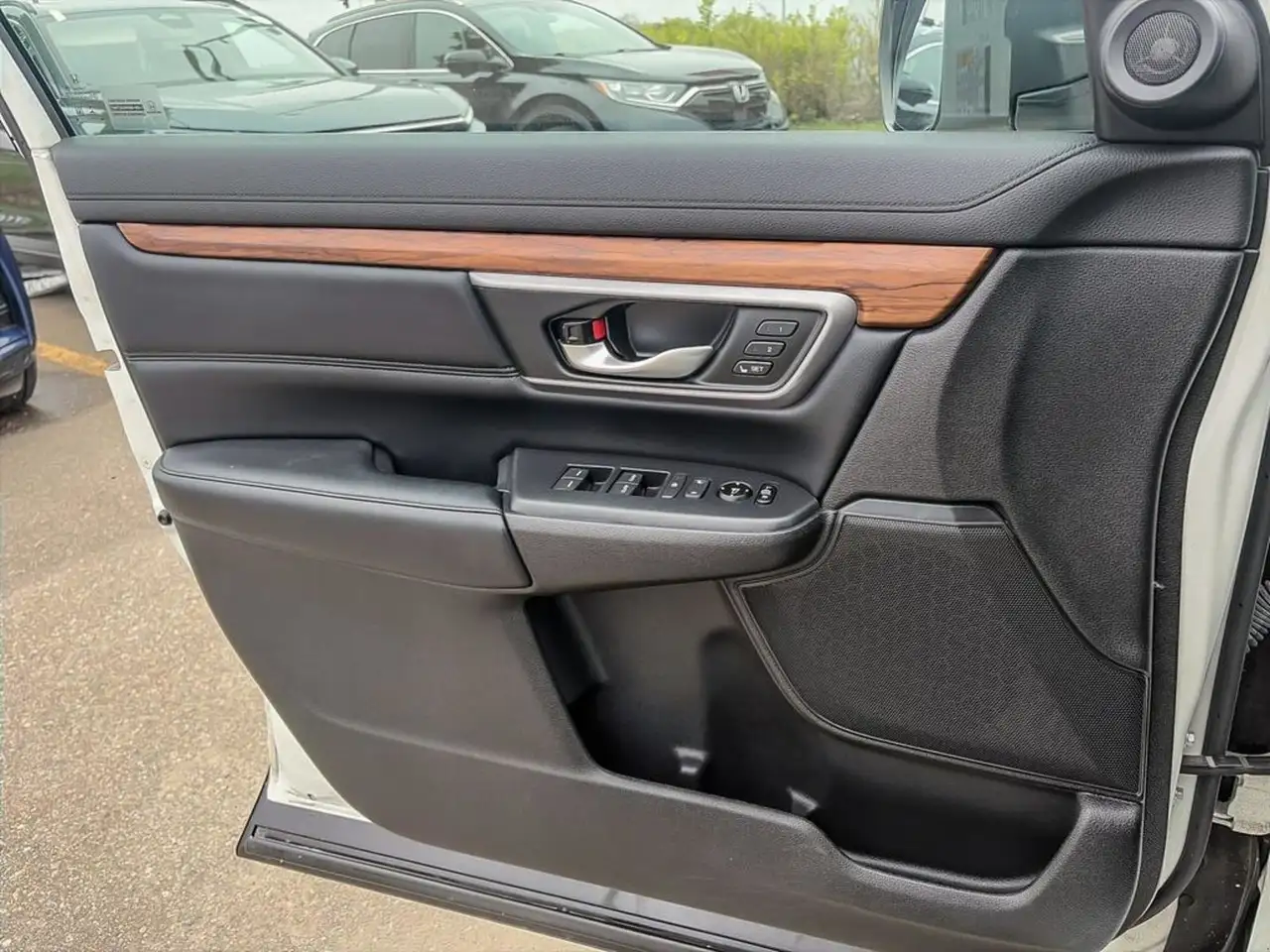 Honda CR-V photo Honda CR-V