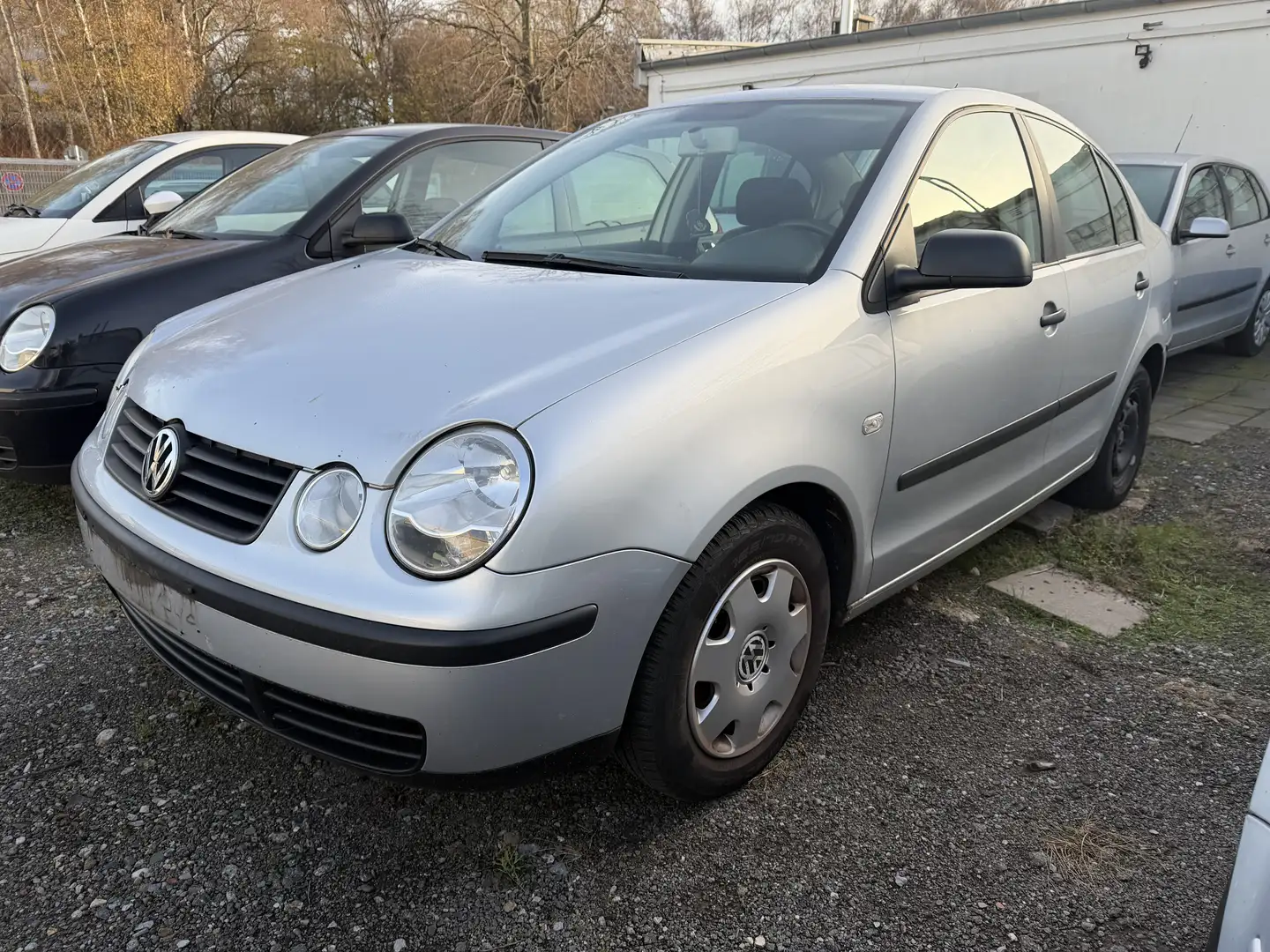 Volkswagen Polo Polo IV Stufenheck 1.4 Comfortline *TüvNEU* Grijs - 1
