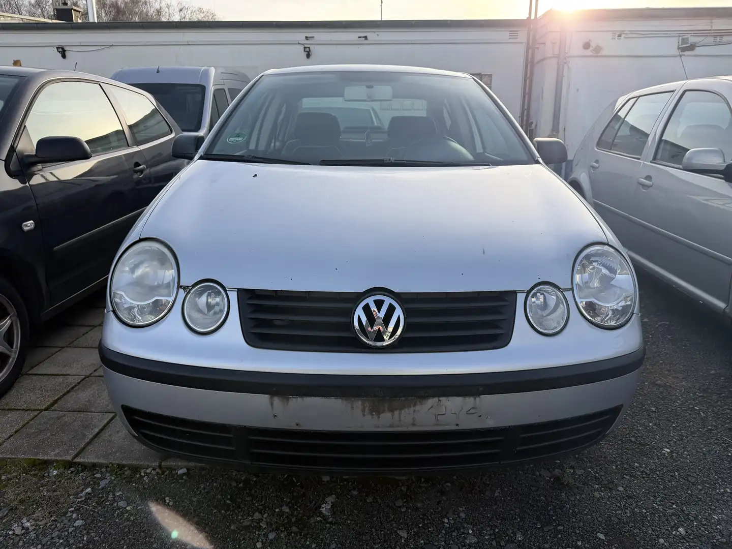 Volkswagen Polo Polo IV Stufenheck 1.4 Comfortline *TüvNEU* Grijs - 2