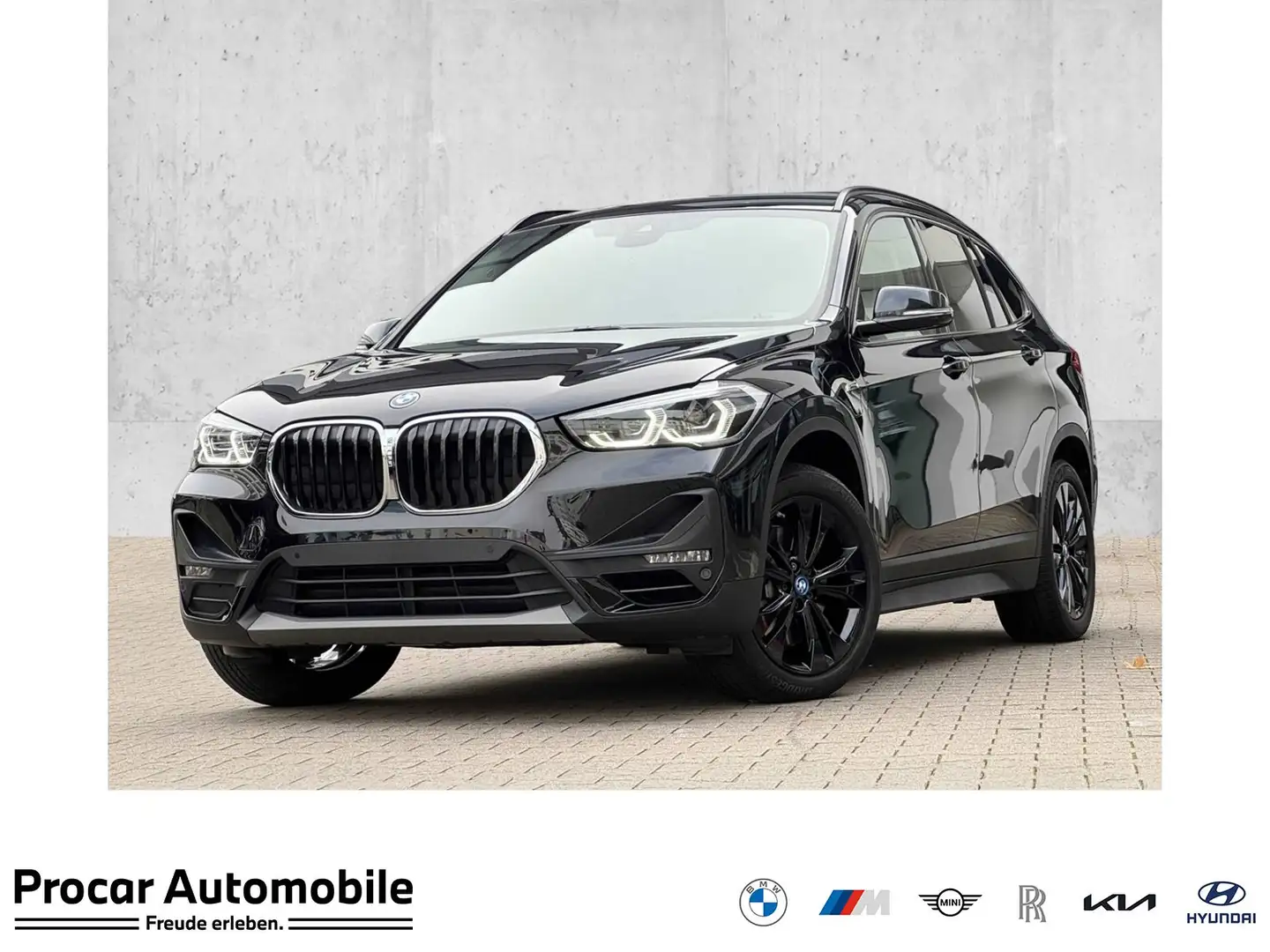 BMW X1 xDrive25e LED Navi+ DA PA HuD AHK HiFi DAB Shz Schwarz - 1