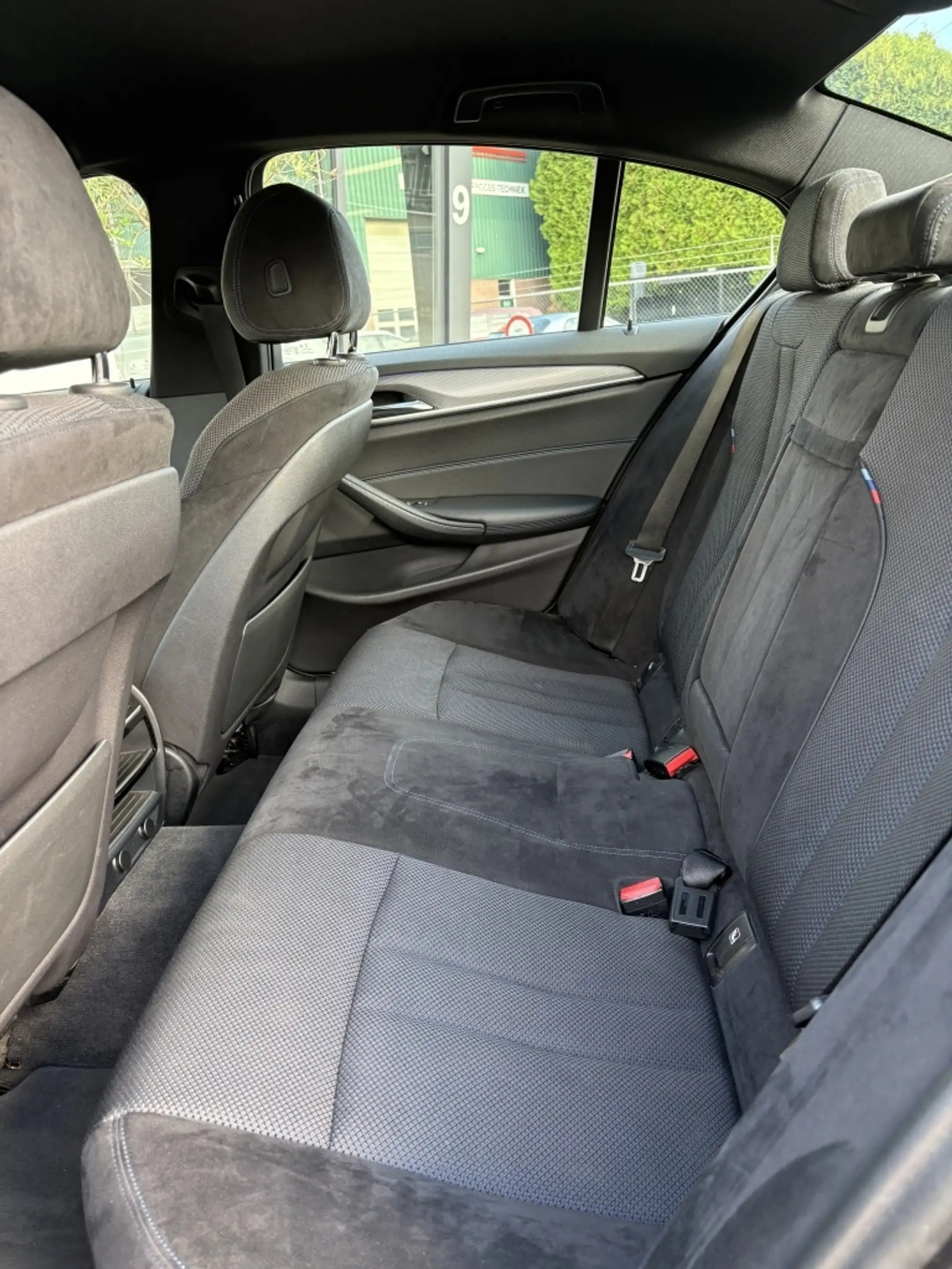 BMW 520 5-serie 520i M-sport | Trekhaak | Elec. stoelen | — photo 14