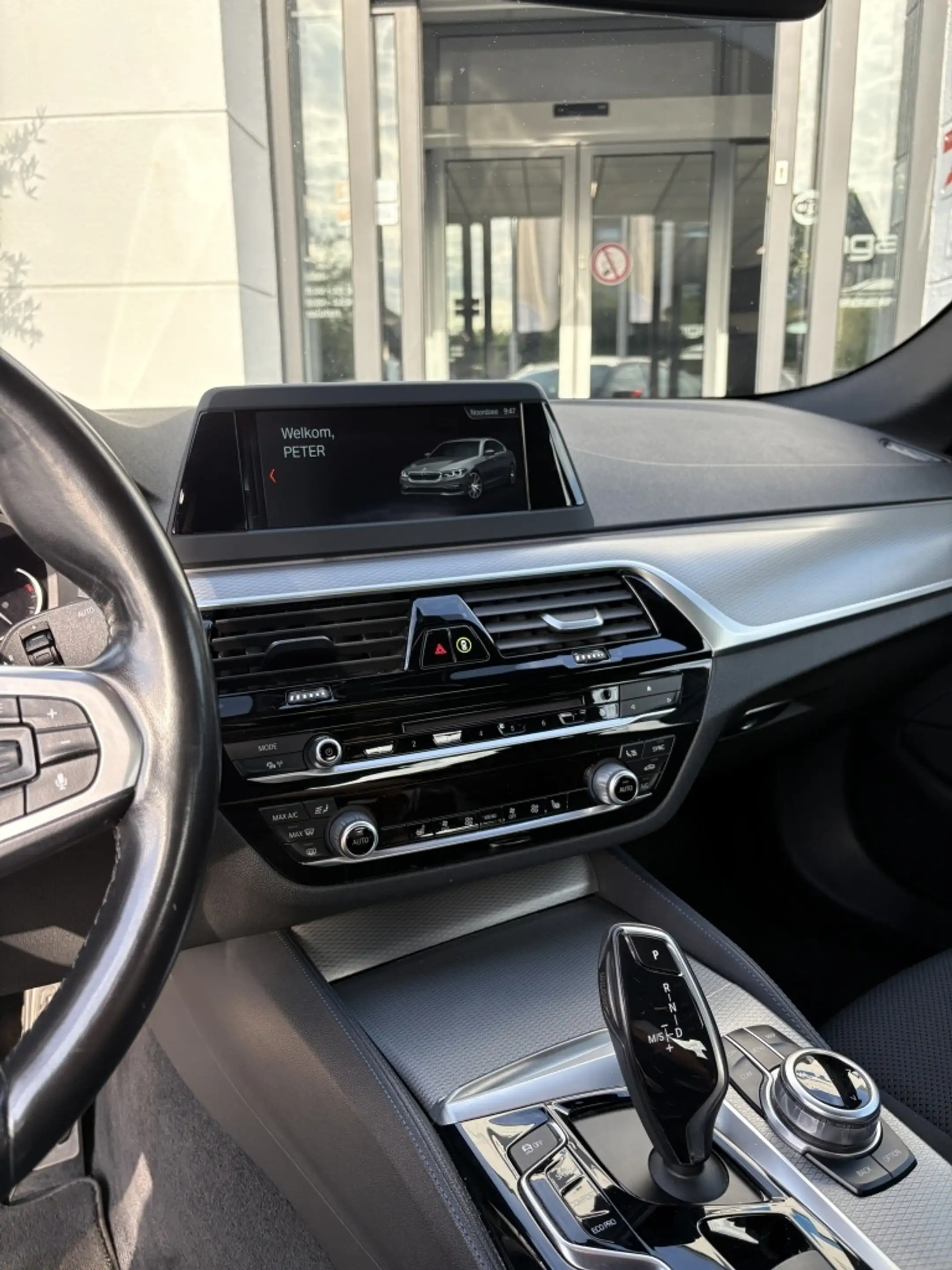 BMW 520 5-serie 520i M-sport | Trekhaak | Elec. stoelen | — photo 16