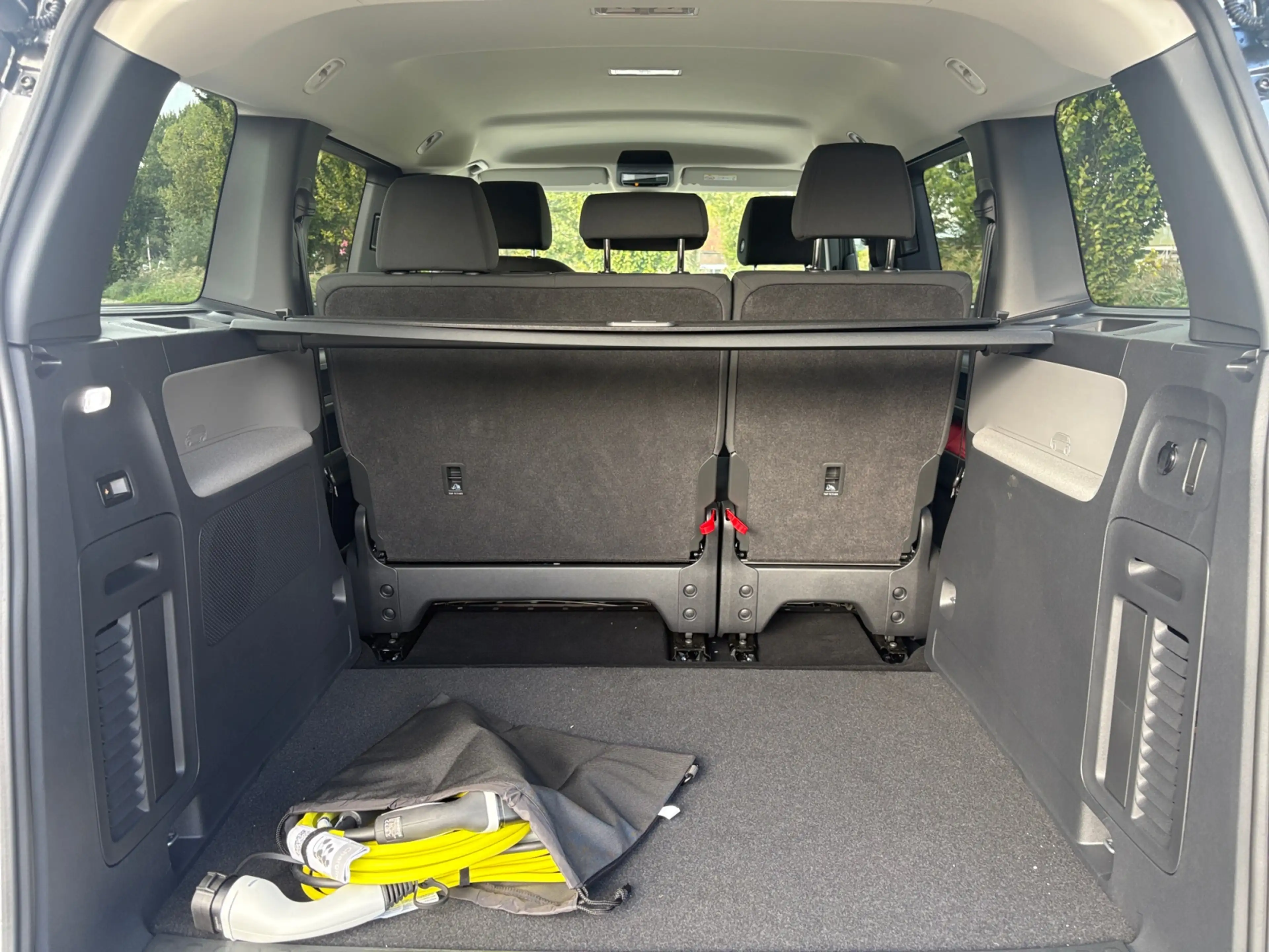 Volkswagen ID. Buzz Pro Limited Edition 79 kWh | 20 inch LMV | Design — photo 5