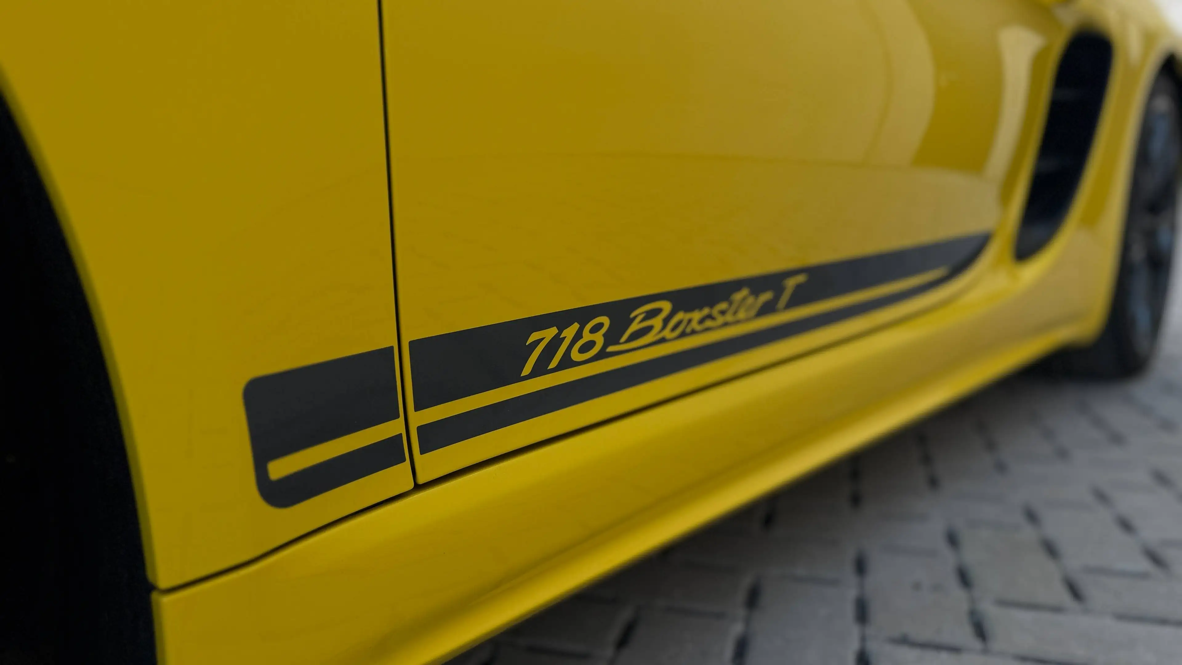 Porsche 718 718 Boxster T 2.0 Turbo — photo 14