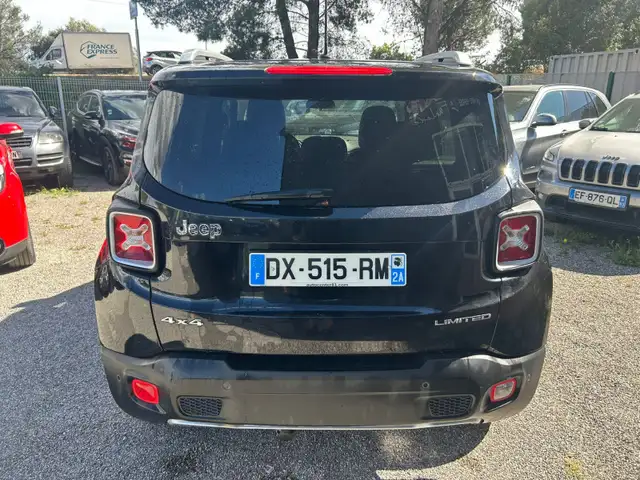 Jeep Renegade view 4