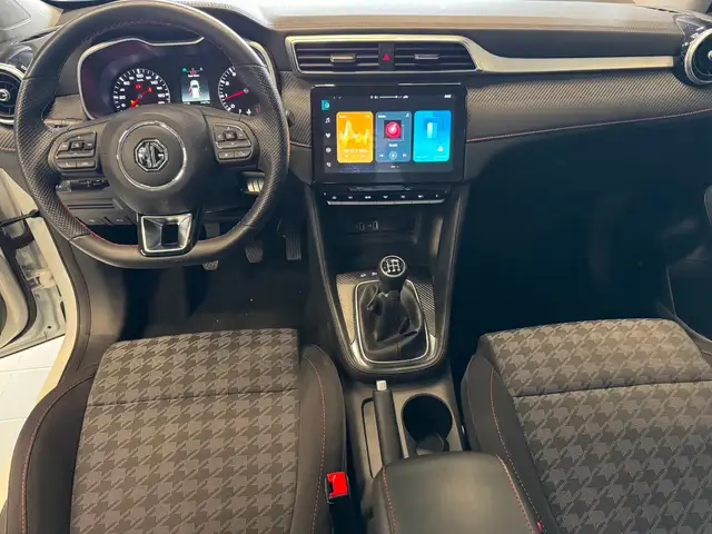 MG ZS view 9