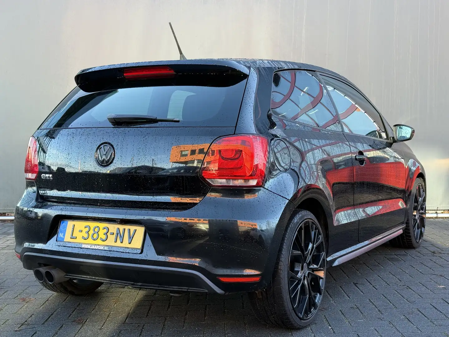 Volkswagen Polo BWJ 2011 1.4 TSI 180 PK GTI AUTOMAAT | BLUETOOTH | Zwart - 2