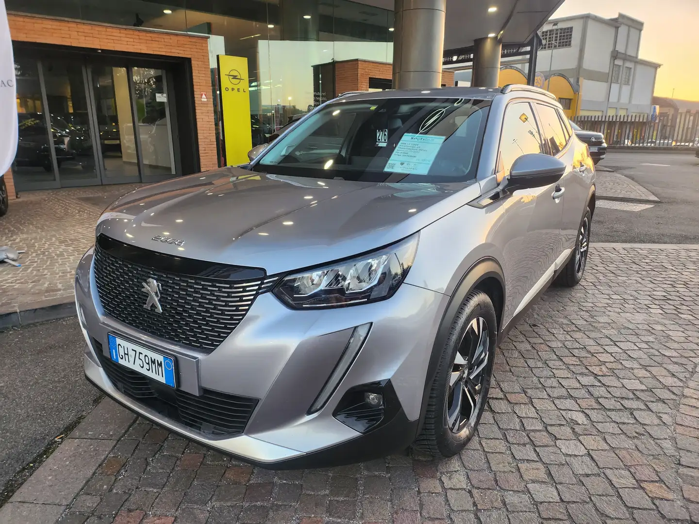 Peugeot 2008 2008 II  1.5 bluehdi Allure Pack s Grau - 2