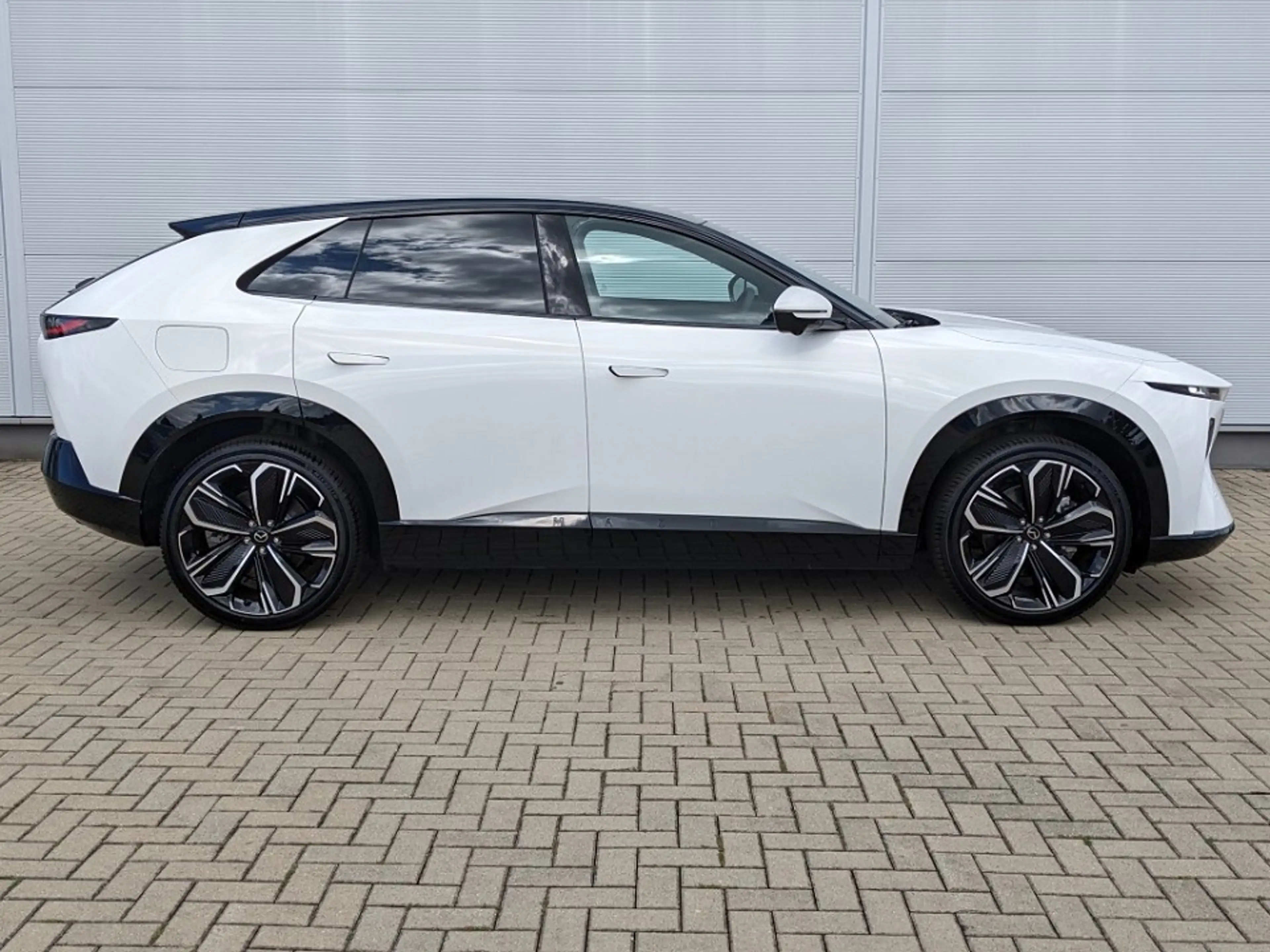 Mazda CX-6e EV (258PS) Takumi AHK Panodach 21" Alufelgen NEU — photo 6