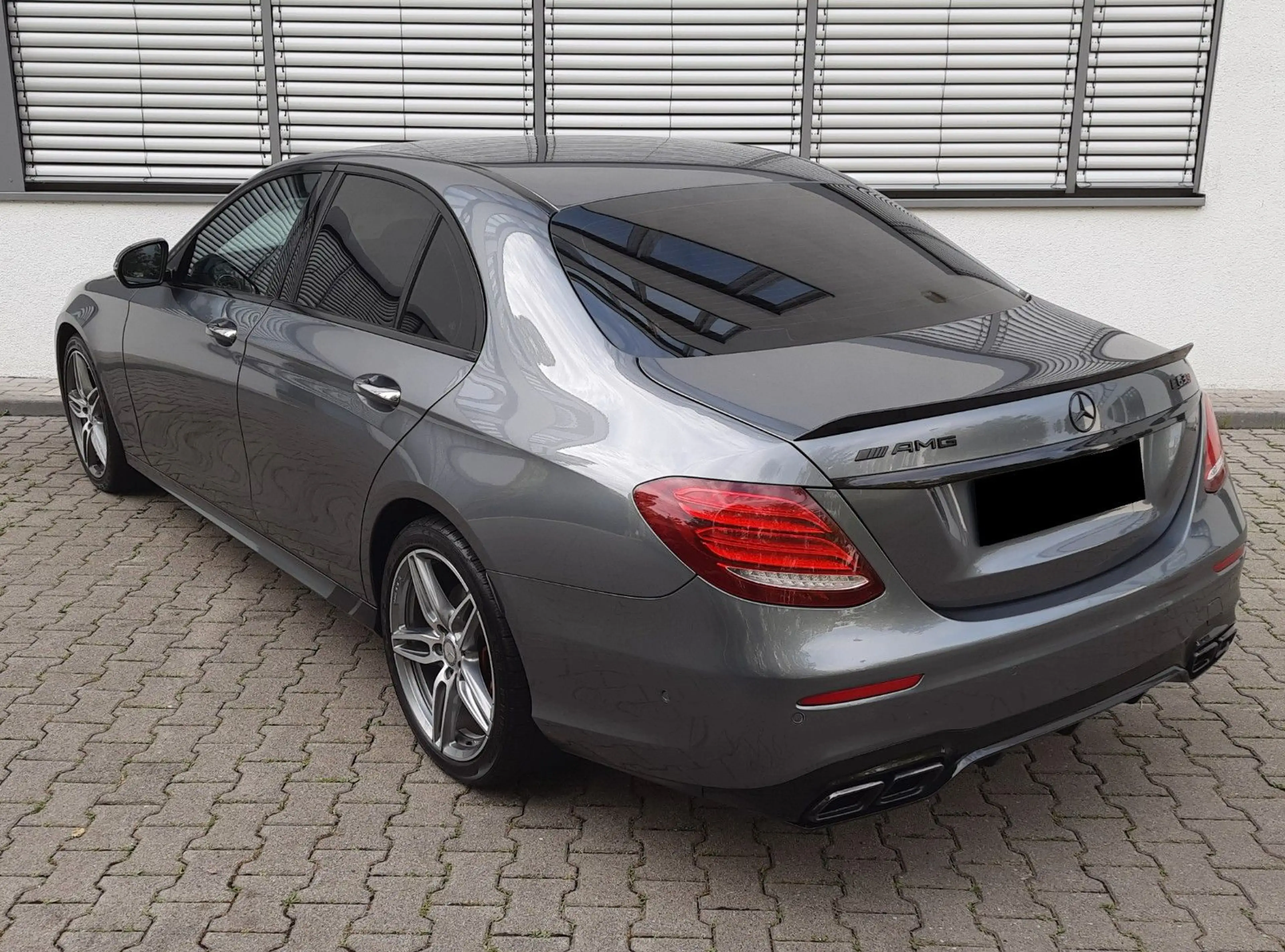 Mercedes-Benz E 350 d Limo/3xAMG-Line/LED/63s Paket/360°/DigiC — photo 8
