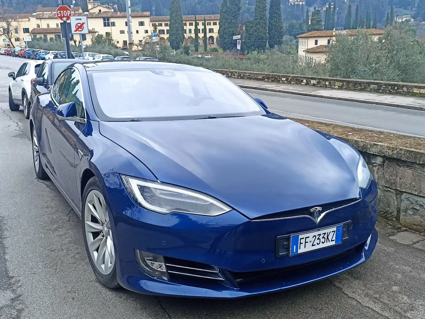 Tesla Model S 70 D Blu/Azzurro - 2