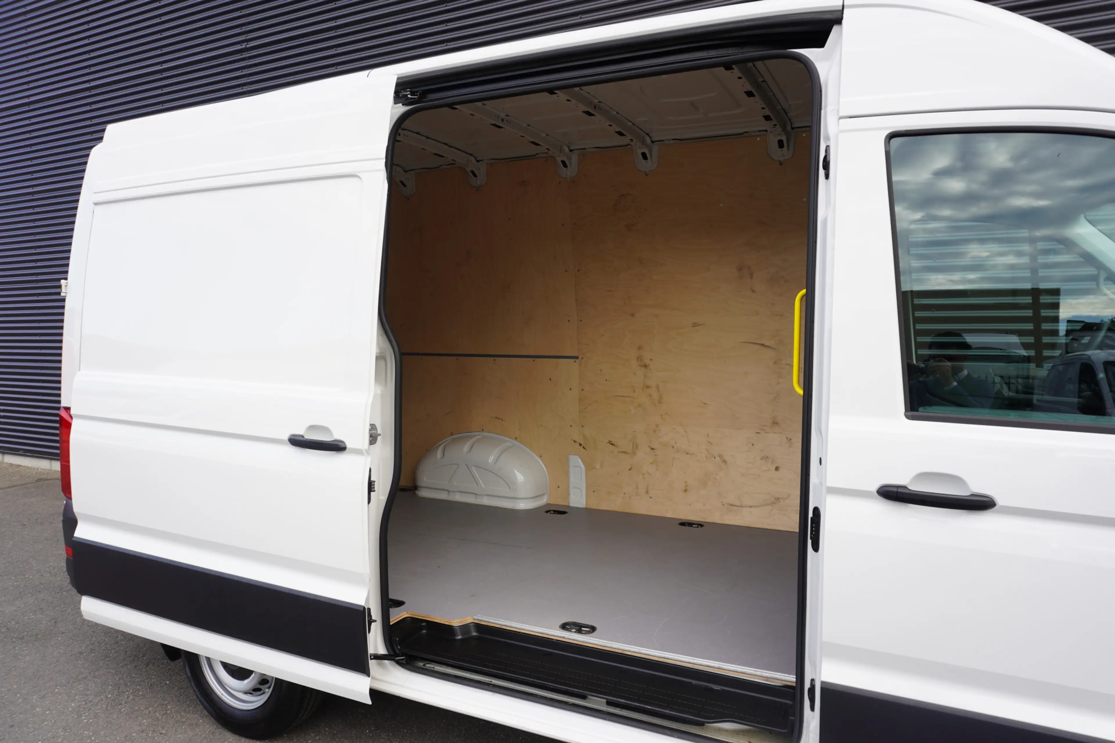 Volkswagen Crafter 177pk L3H3/L2H2 Apple Carplay Camera Parkeersensor — photo 7