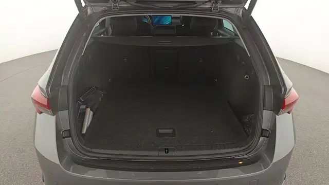 Skoda Octavia view 7