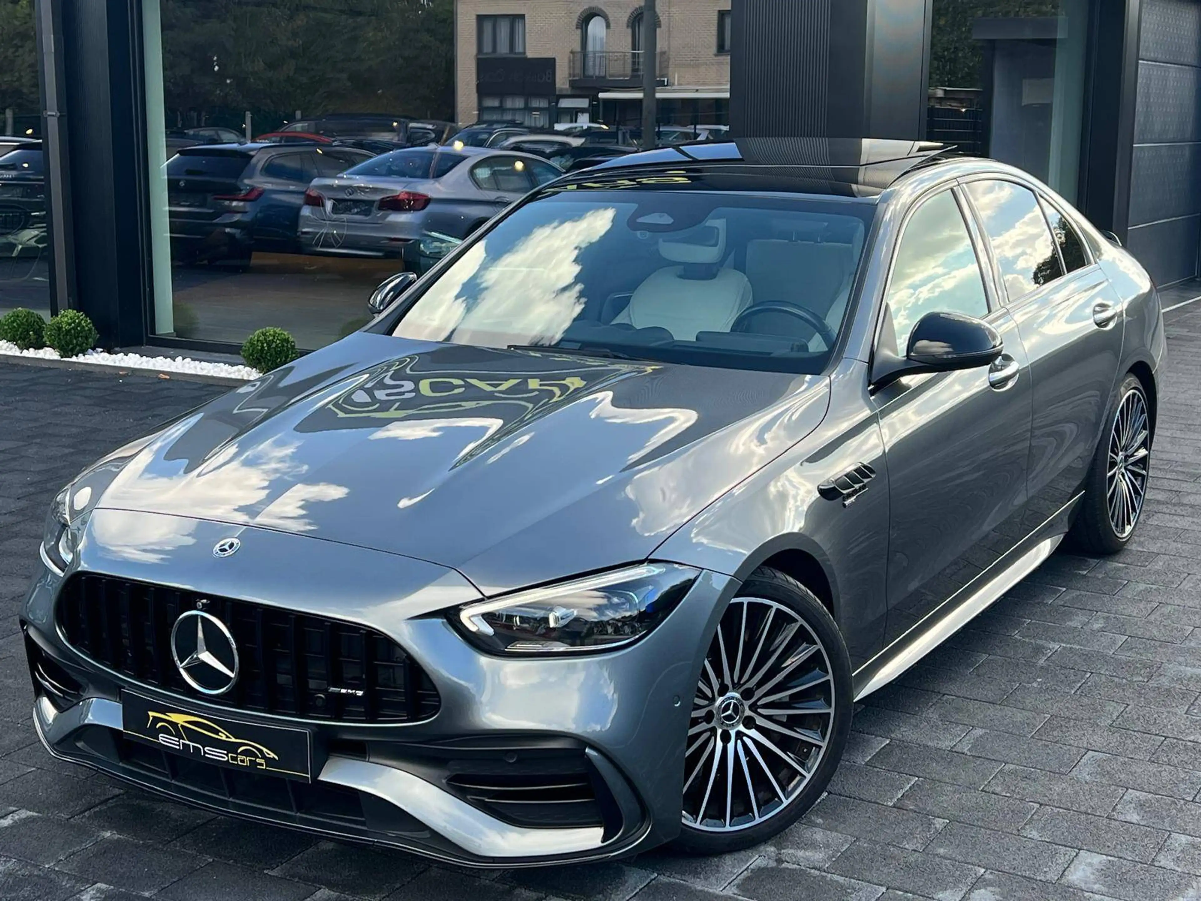 Mercedes-Benz C 180 AMG Line C63 Look- Uitlaatsysteem! Pano- 360°camera- HeadUp- FuLL- Garantie! — photo 2