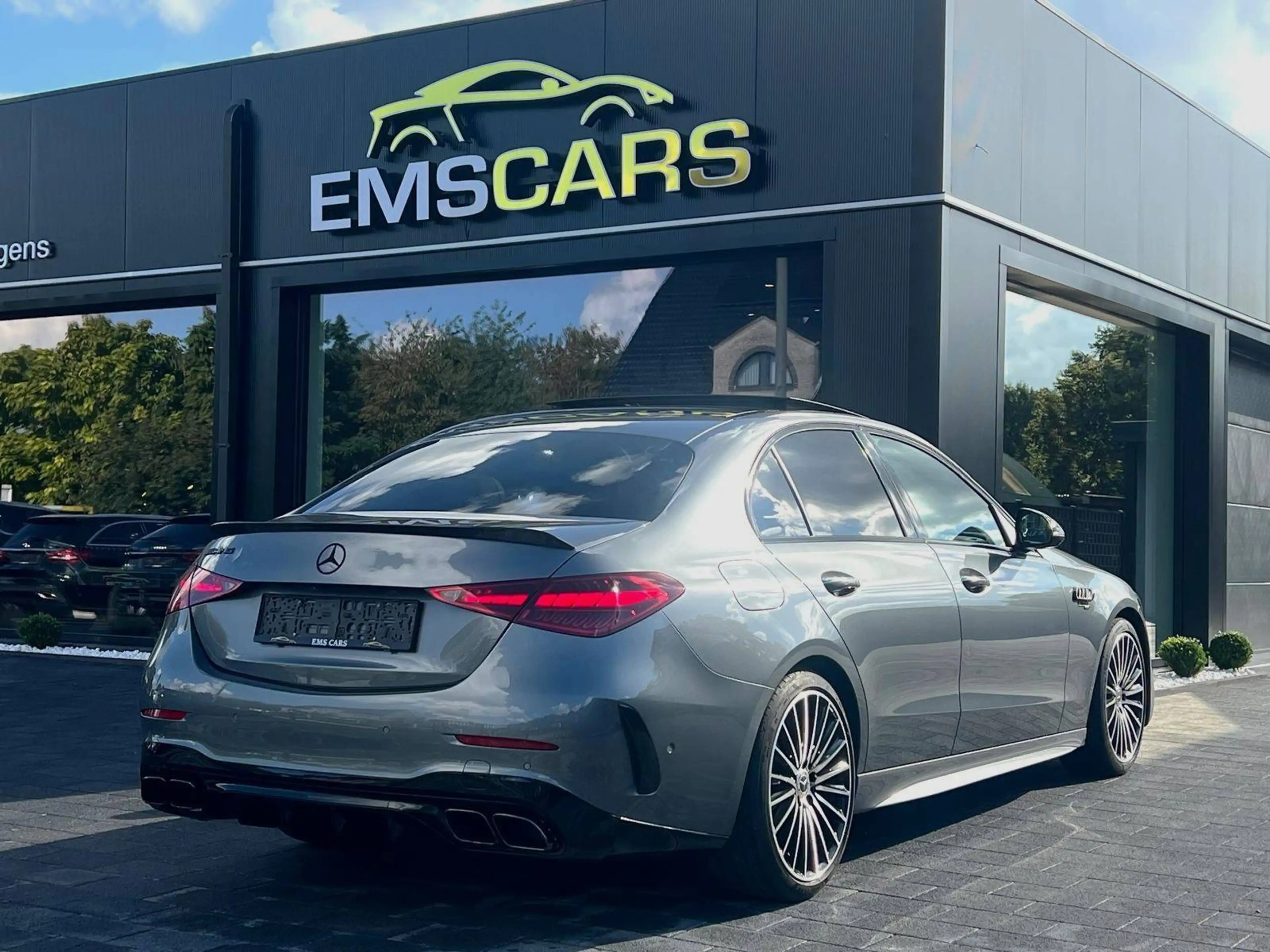 Mercedes-Benz C 180 AMG Line C63 Look- Uitlaatsysteem! Pano- 360°camera- HeadUp- FuLL- Garantie! — photo 3