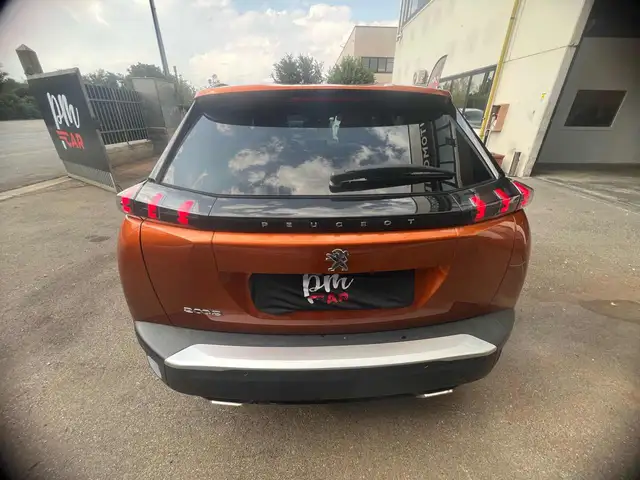 Peugeot 2008 view 6