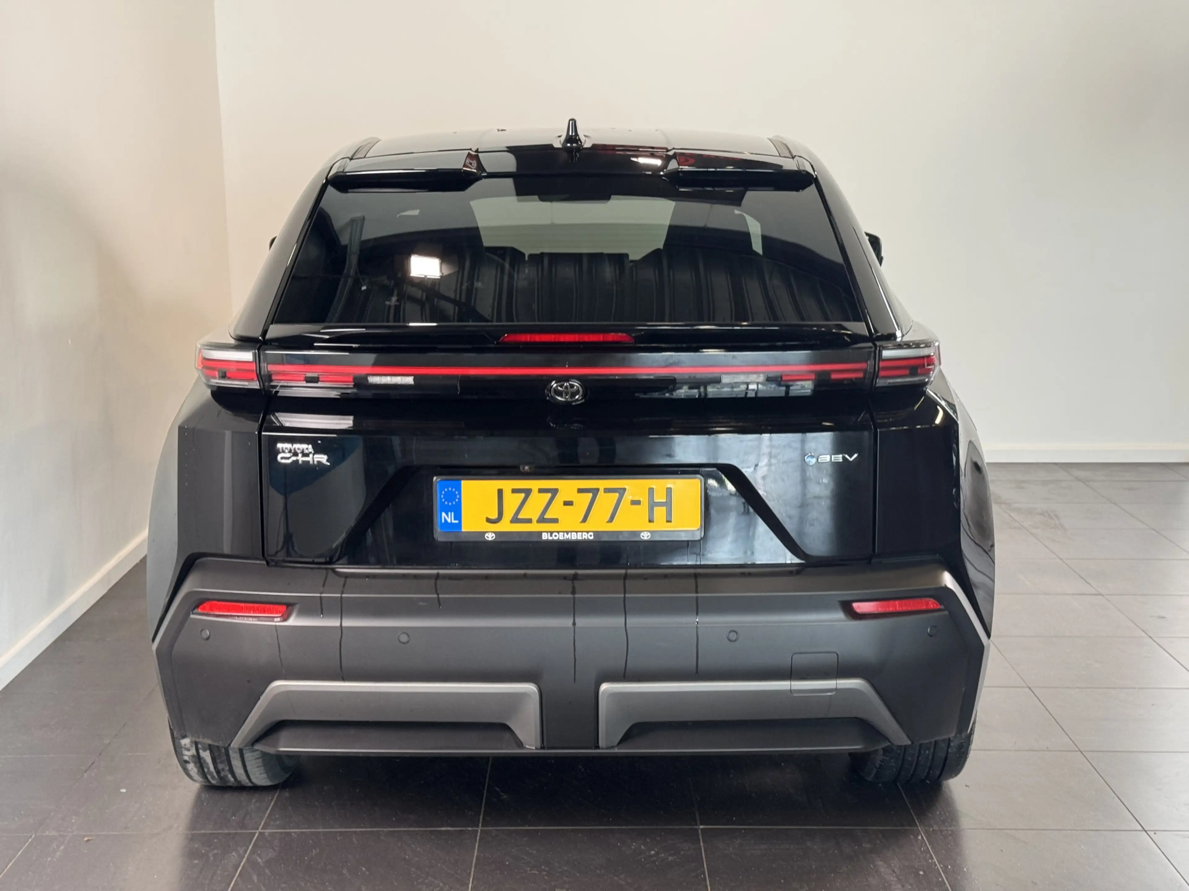 Toyota C-HR+ First Edition 77 kWh | 20'inch velgen| 607km WTLP — photo 7