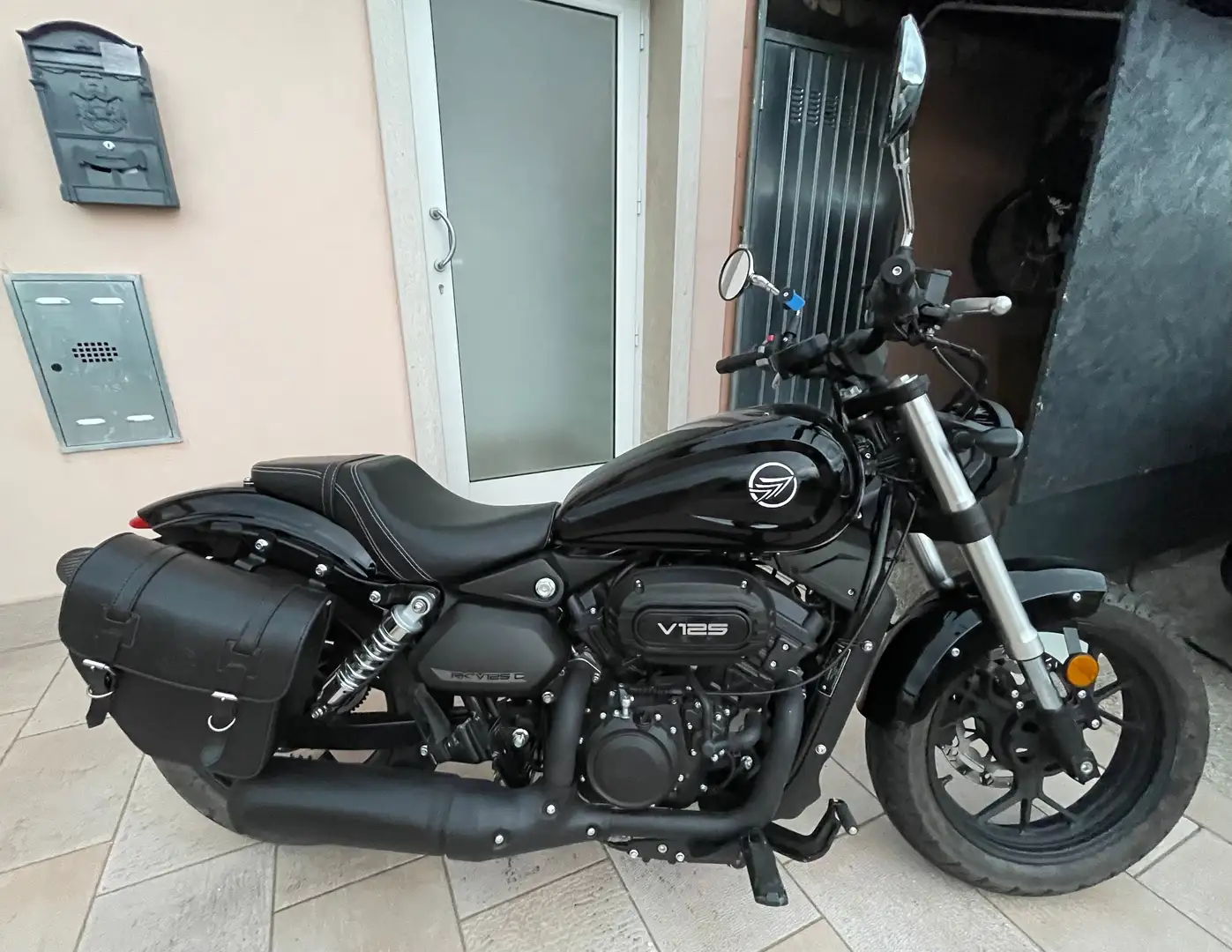 Keeway RKV 125 Führerschein A1, B196 - 10kW Noir - 1