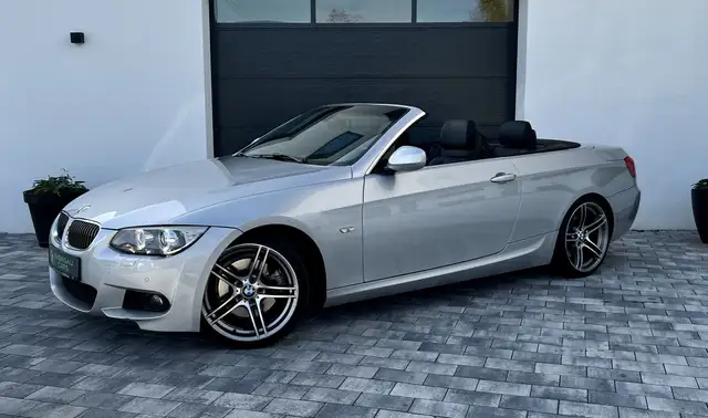 BMW 330 i M Sport Cabrio AUTOMATIK AHK HiFi LEDER